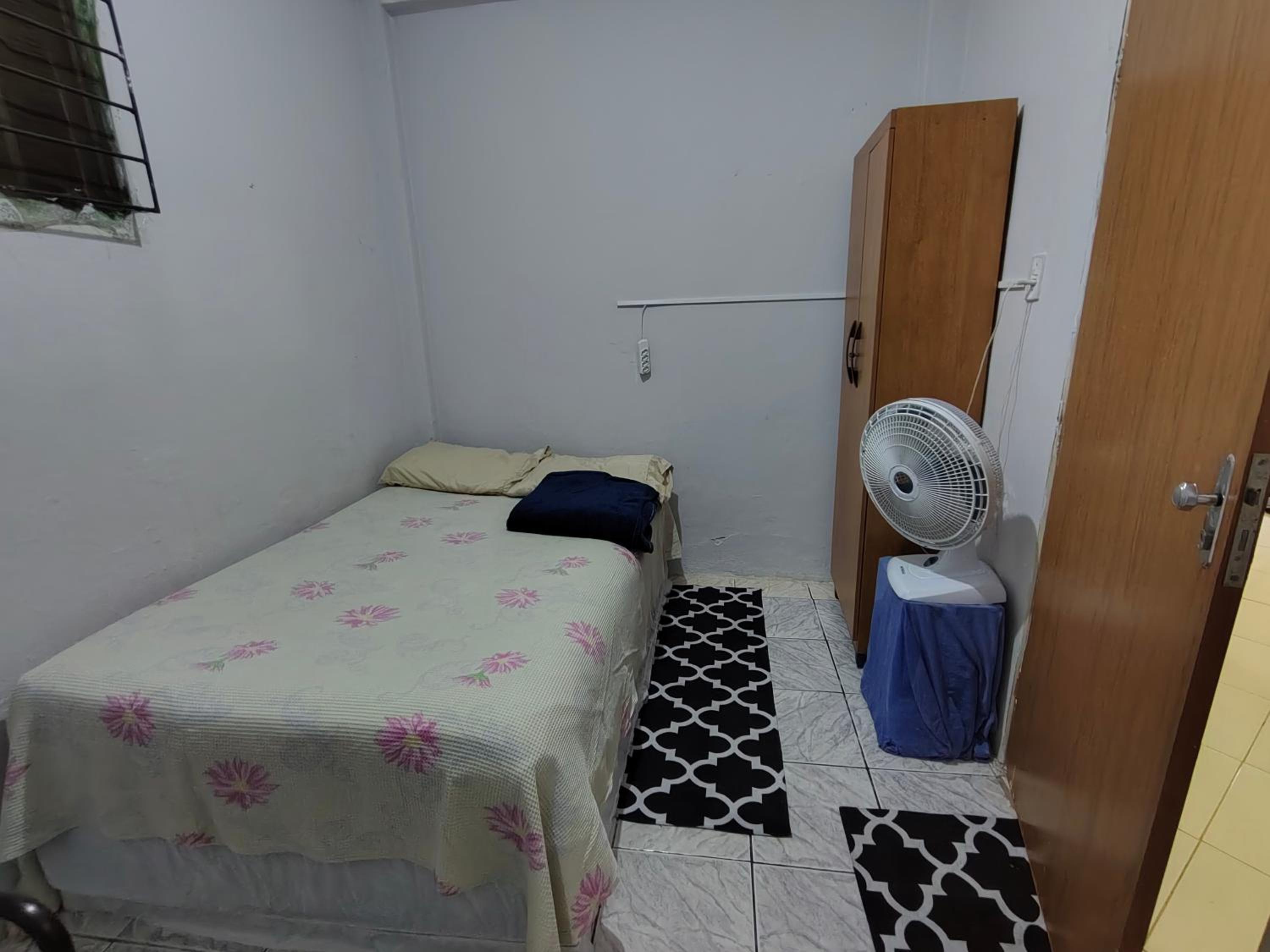 Standard King Room photo 3