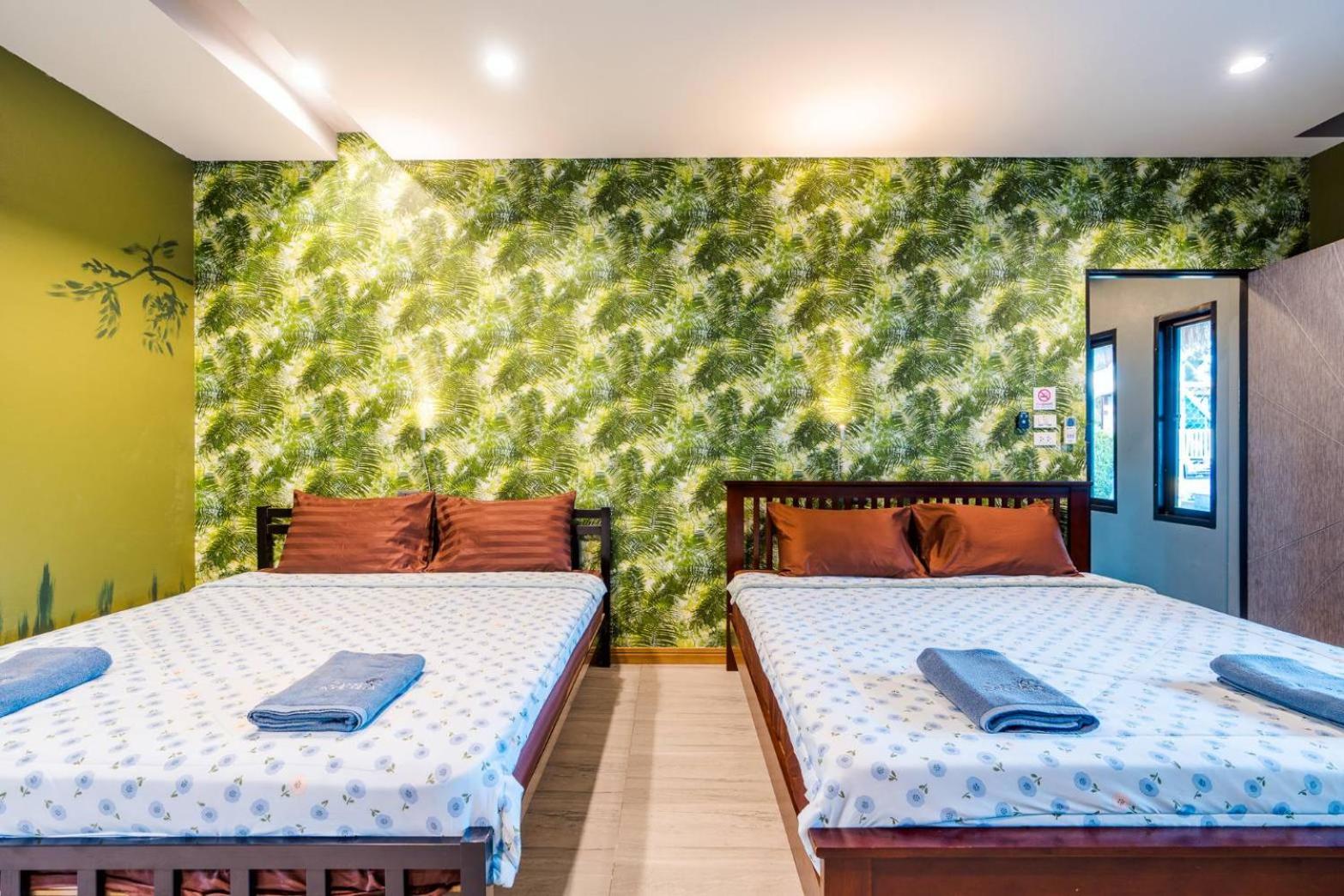 Deluxe Family Room