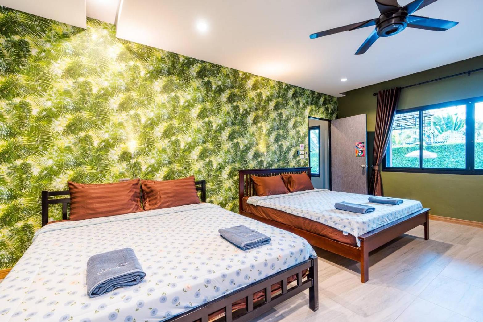 Deluxe Family Room photo 2