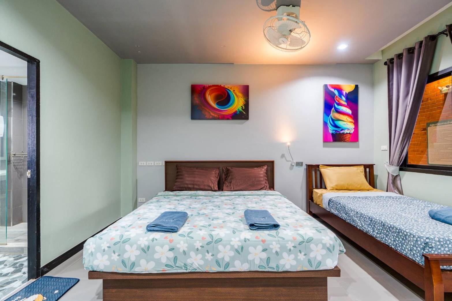 Deluxe Family Room photo 2