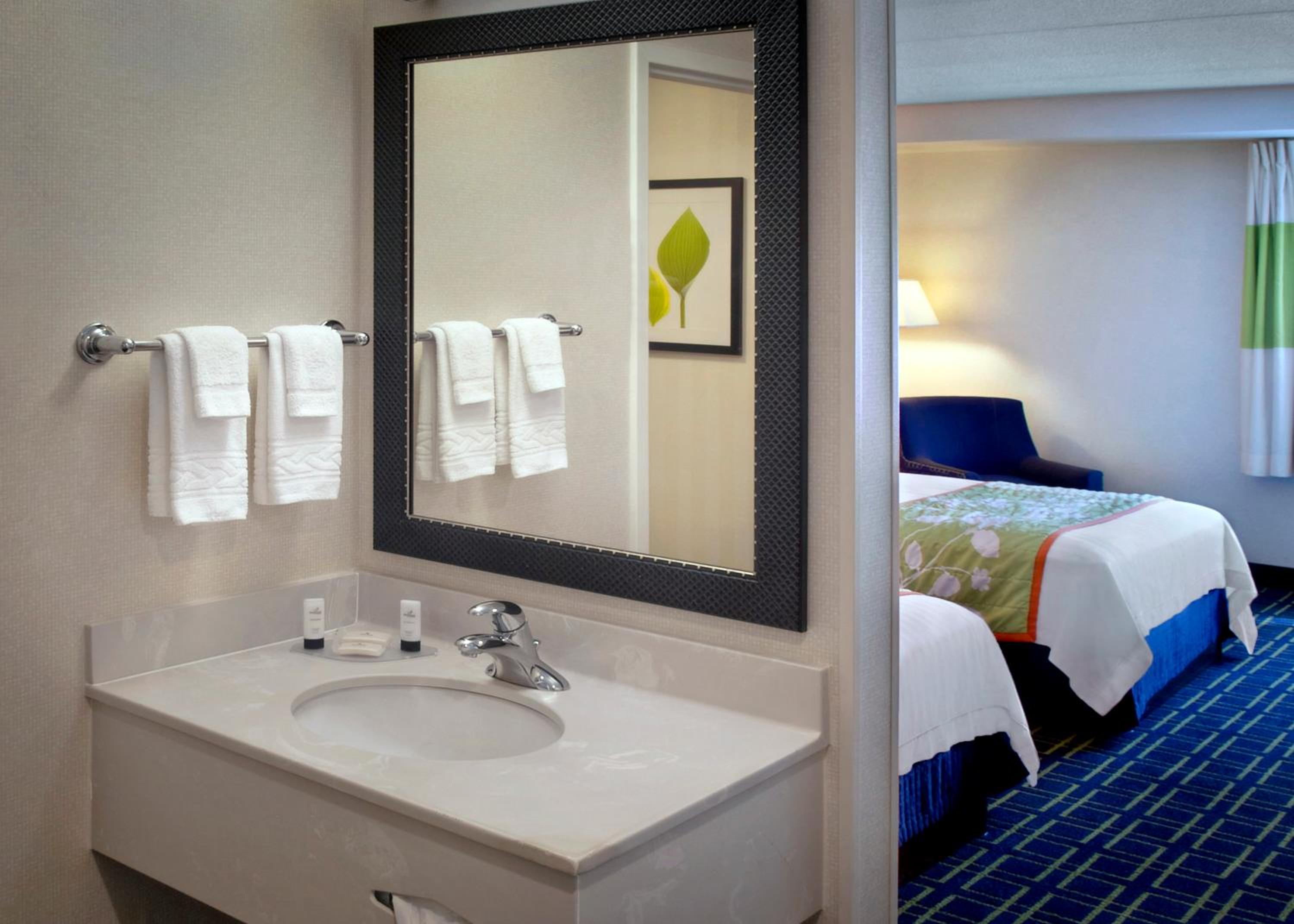 Double Room - Non-Smoking  - Photo 3