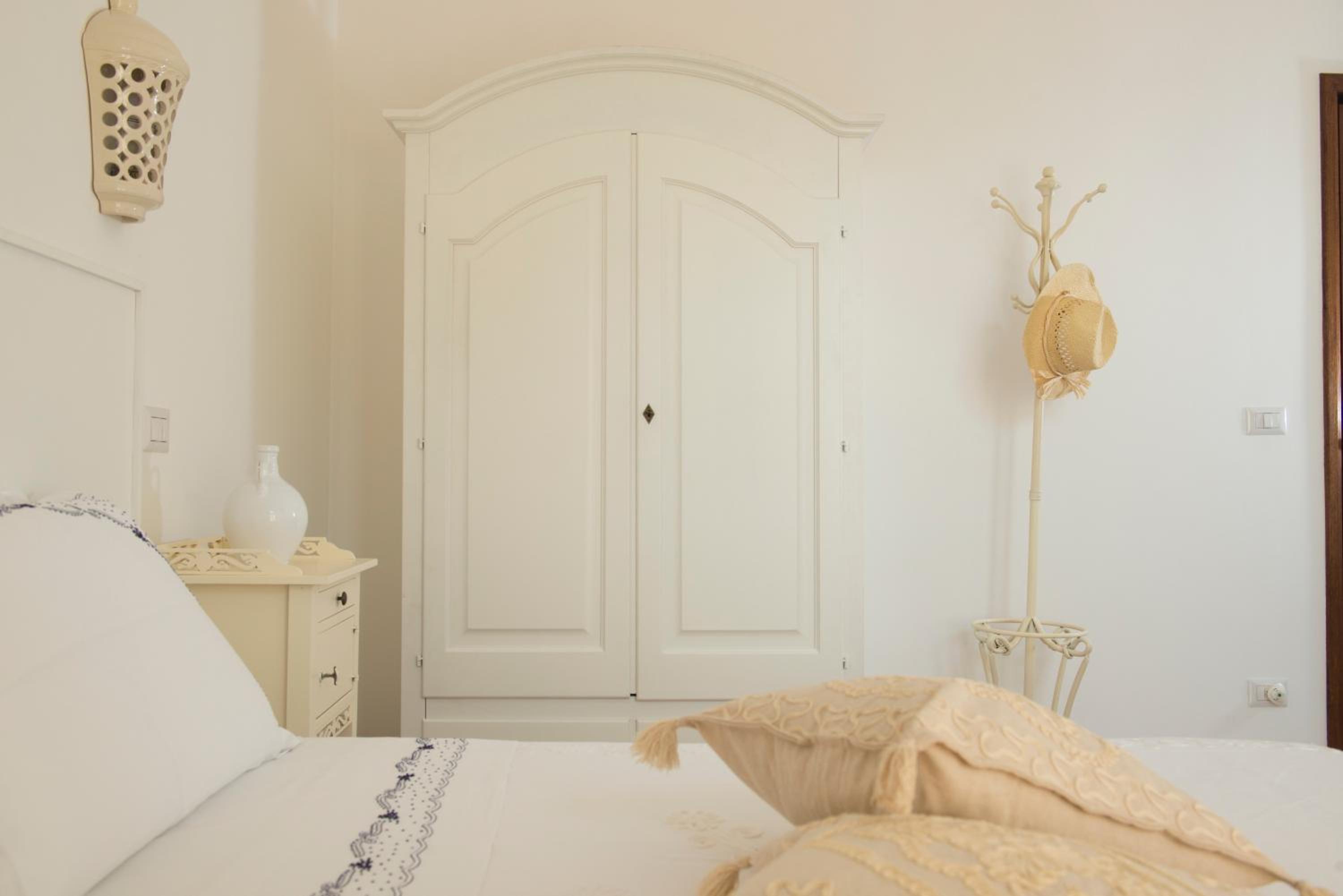 Double or Twin Room with Balcony photo 2