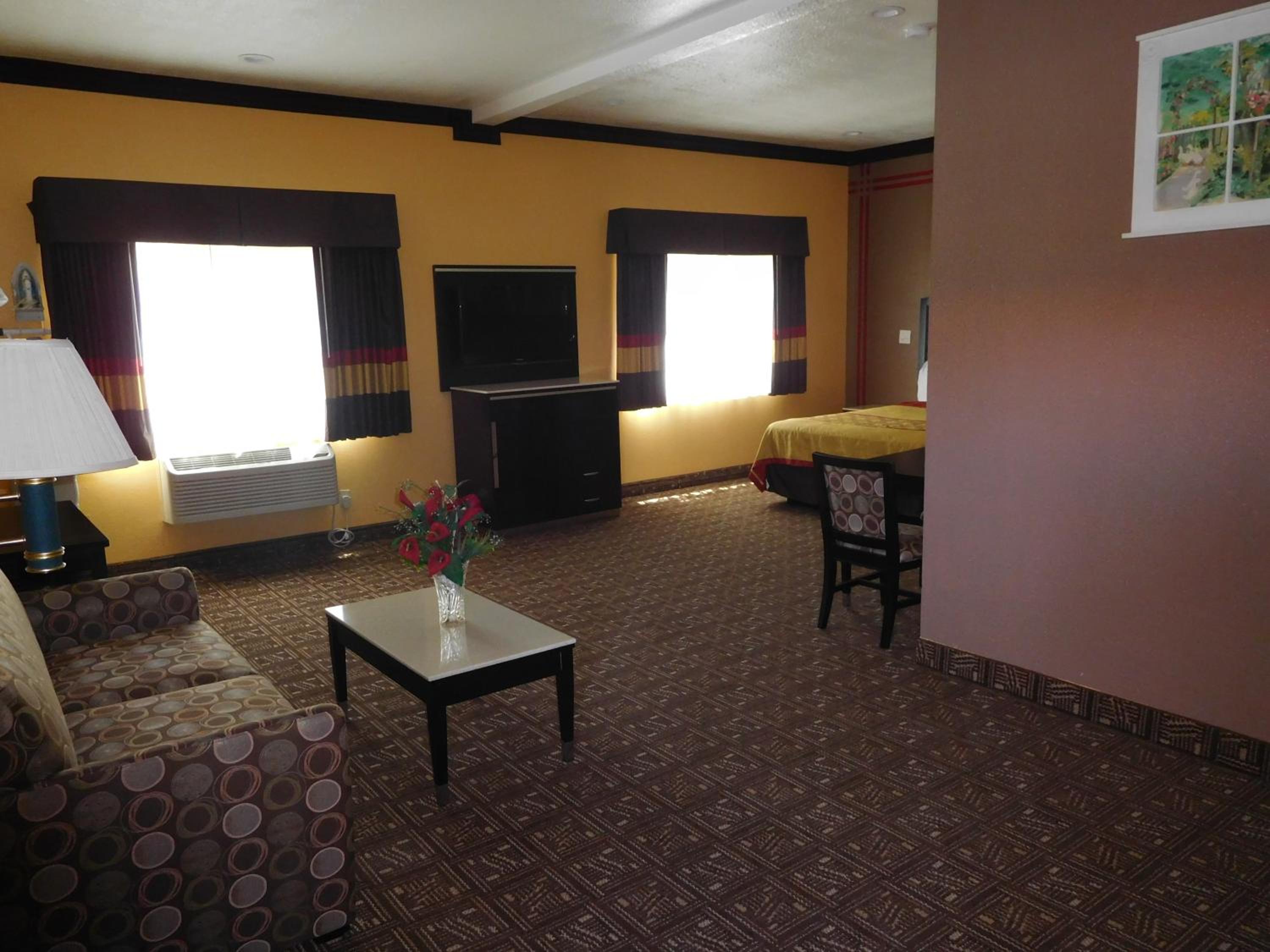 King Suite with Sofa Bed photo 1