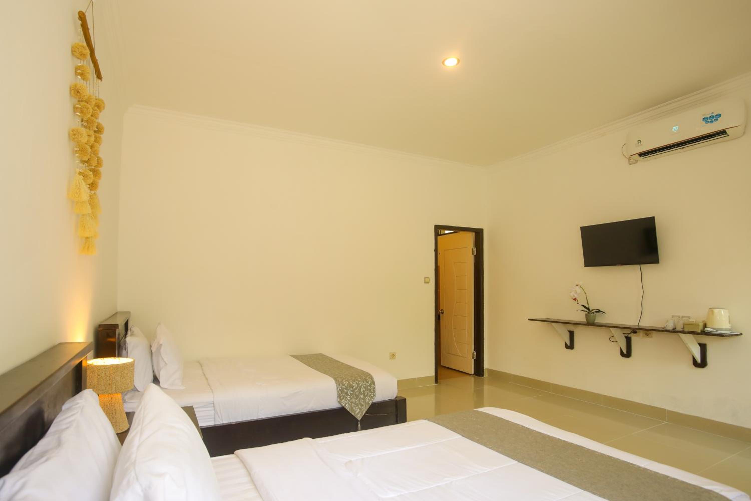 Superior Twin Room - Photo 6