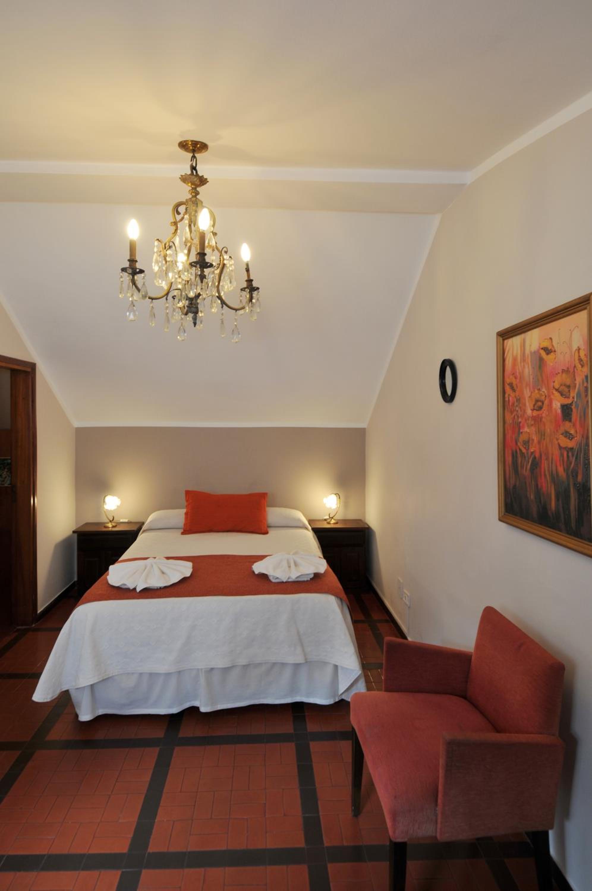 Basic Double Room photo 2