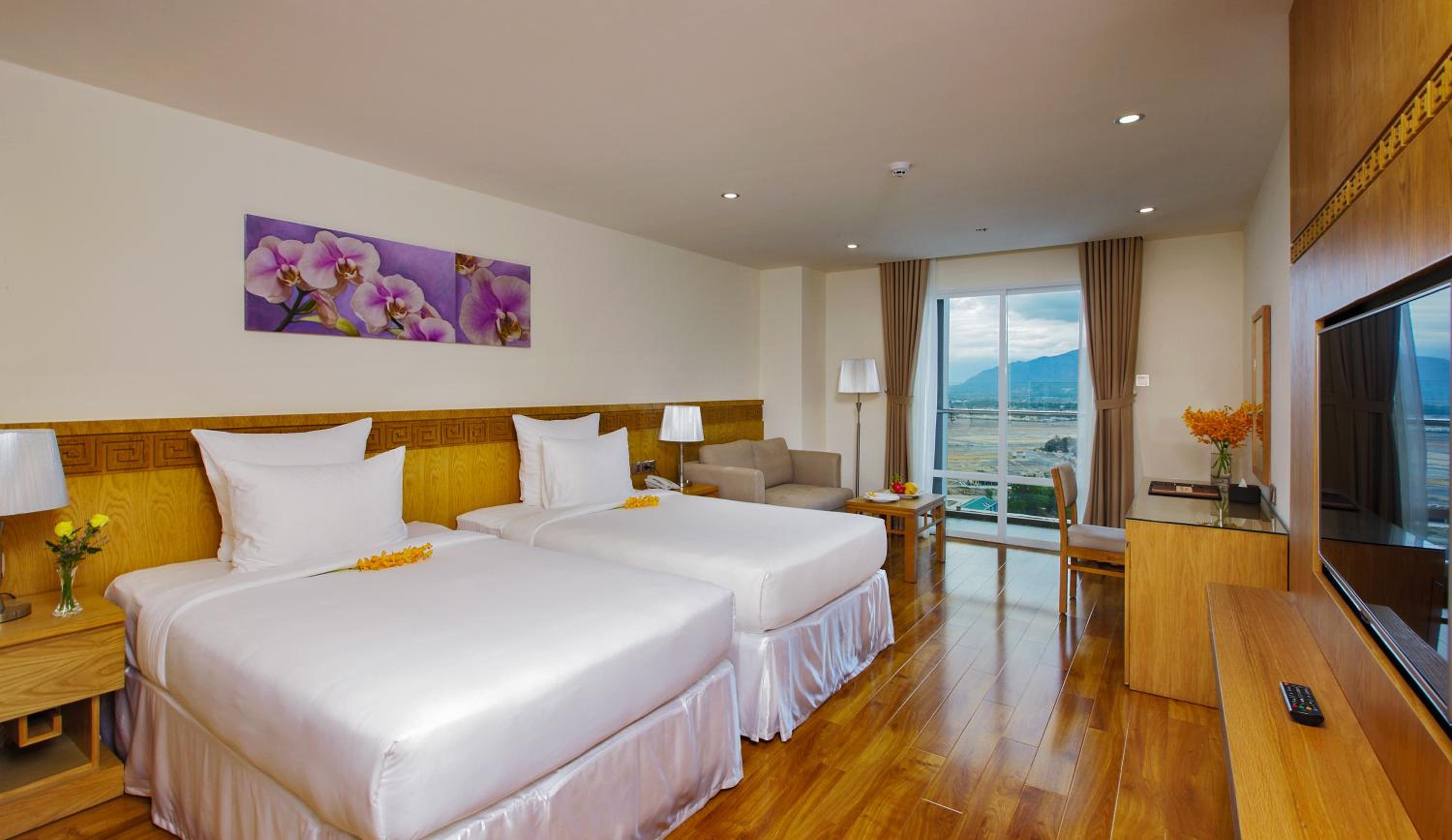 Suite with Balcony photo 2