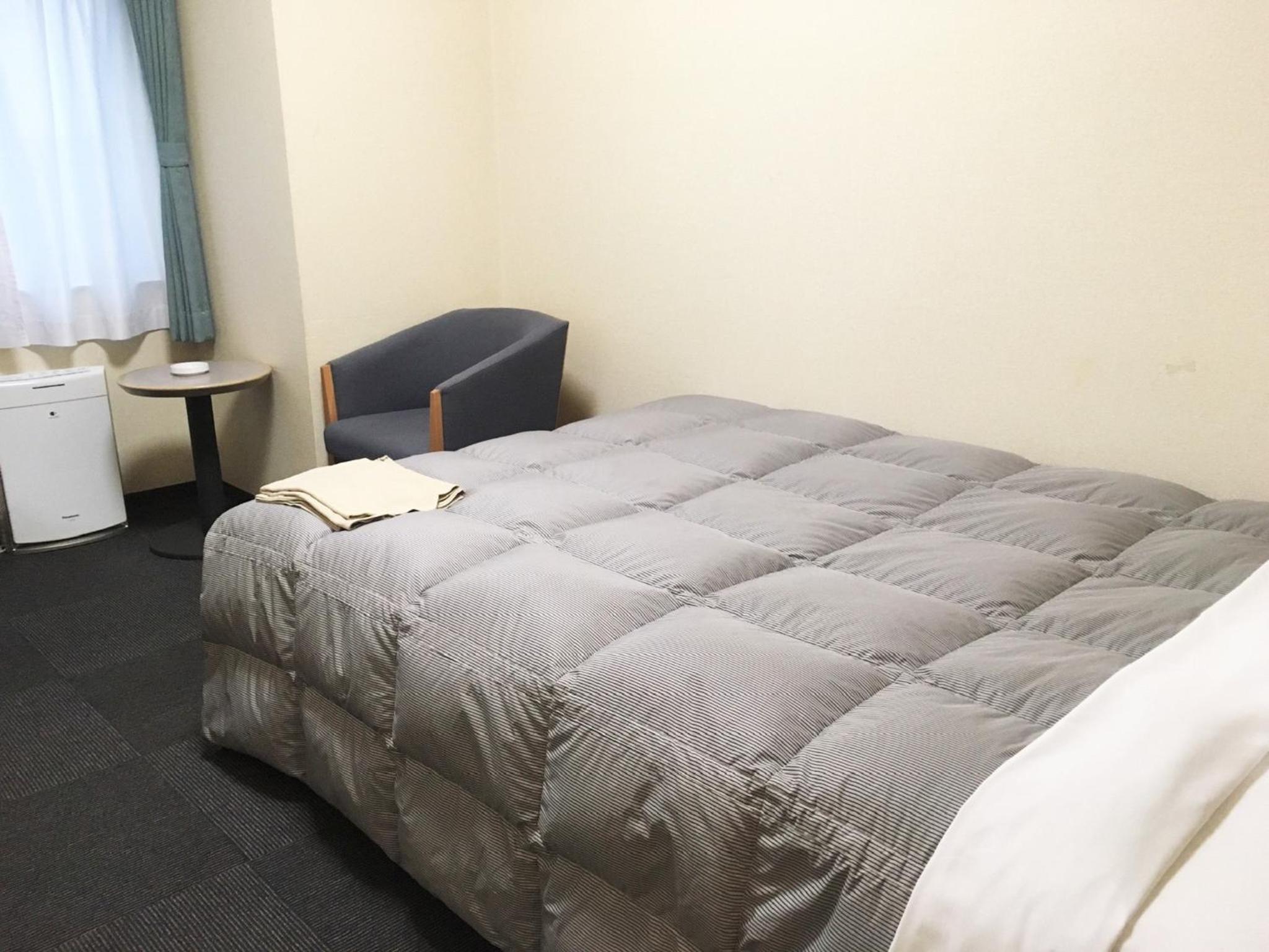 Single Room - Non-Smoking