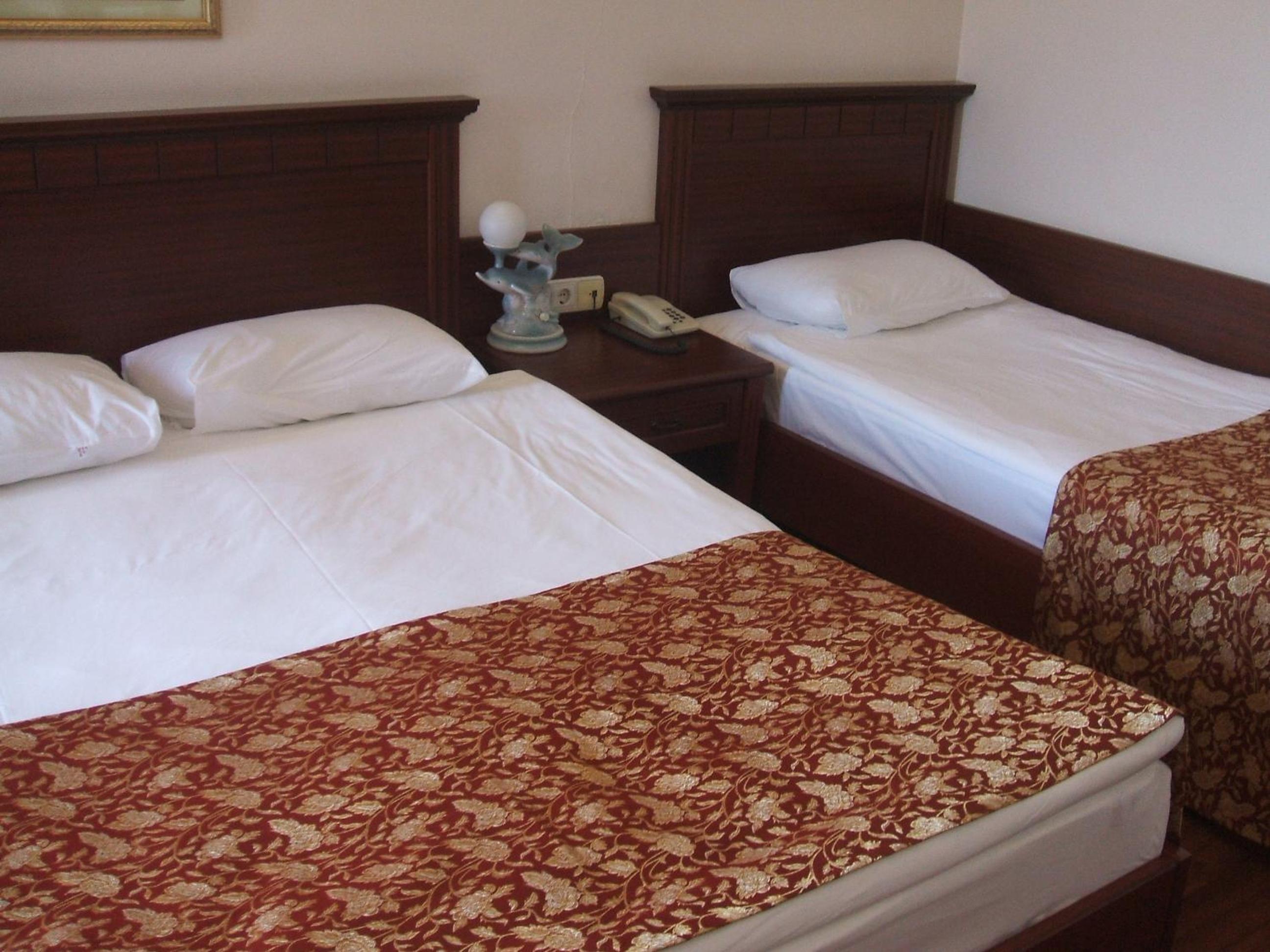Standard Double or Twin Room with Land View photo 3