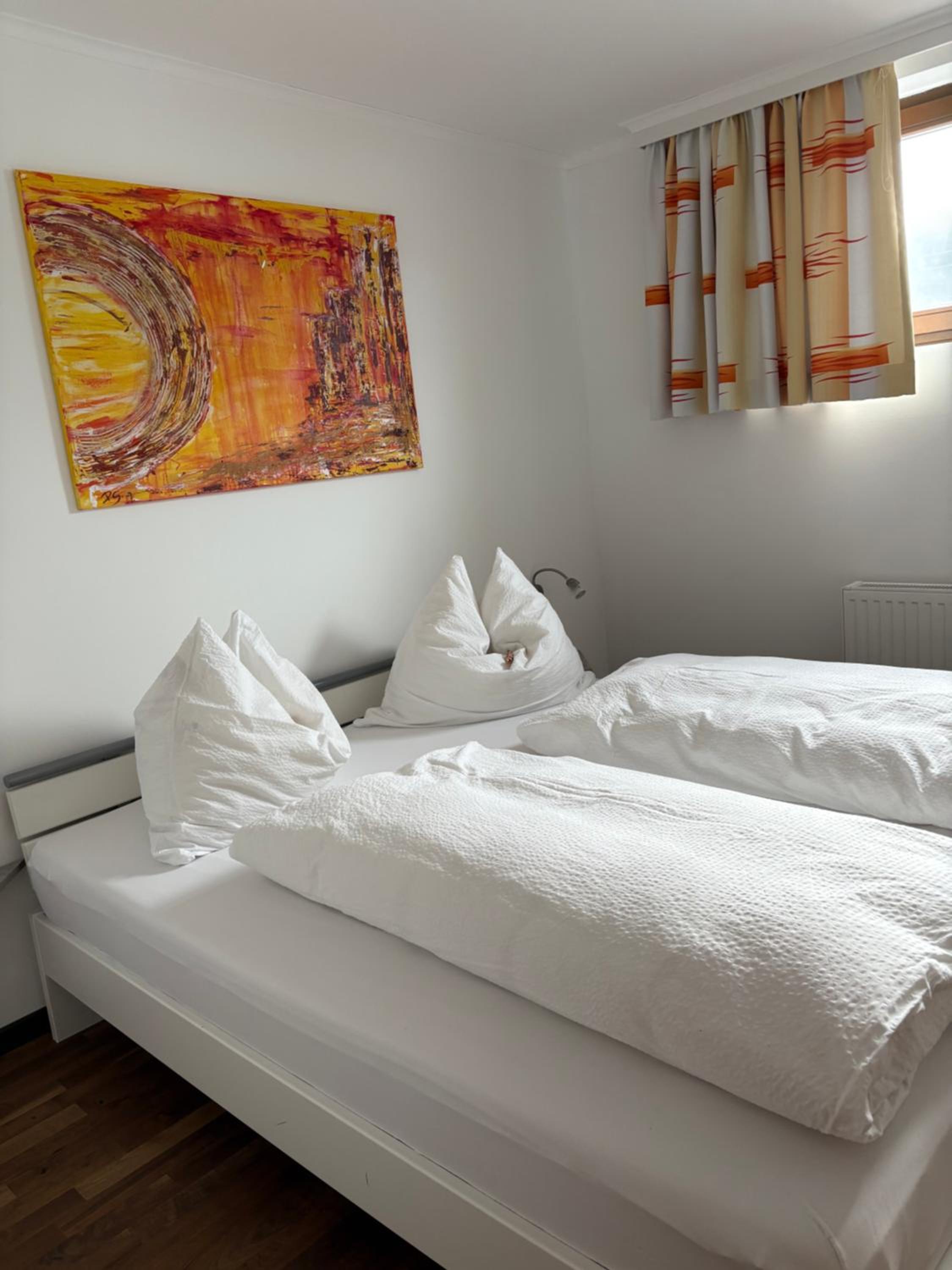 One-Bedroom Apartment with Balcony photo 1