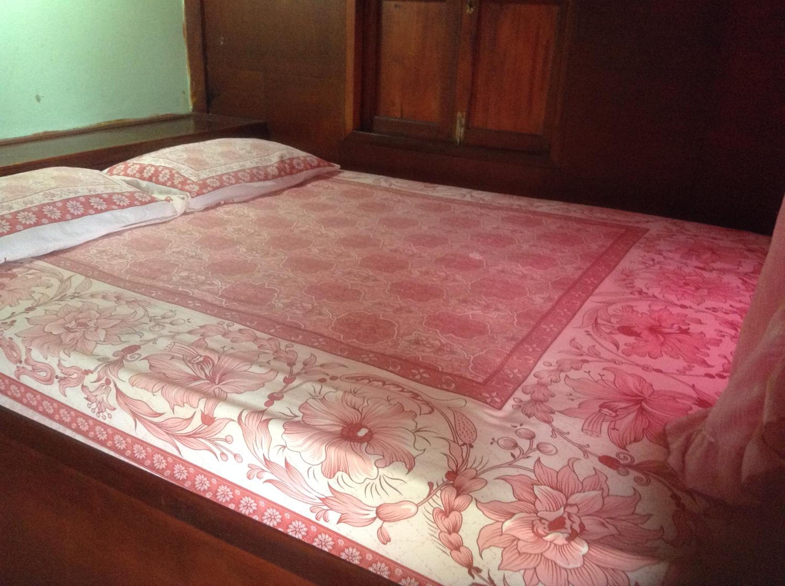 Single Room With Bathroom photo 3
