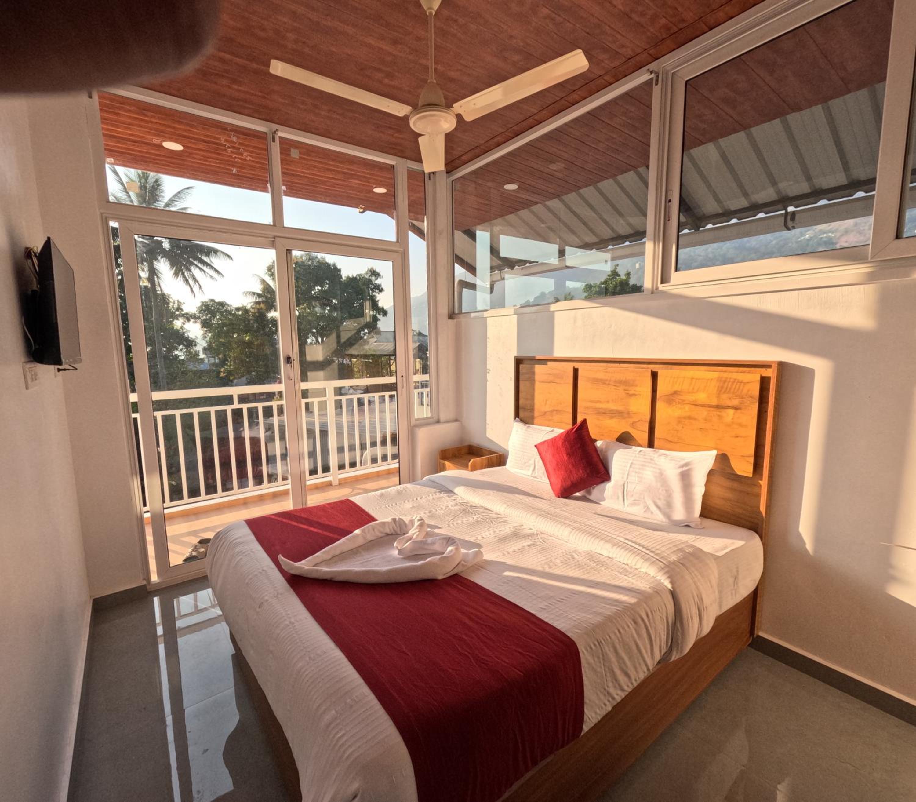 Small Double Room photo 3