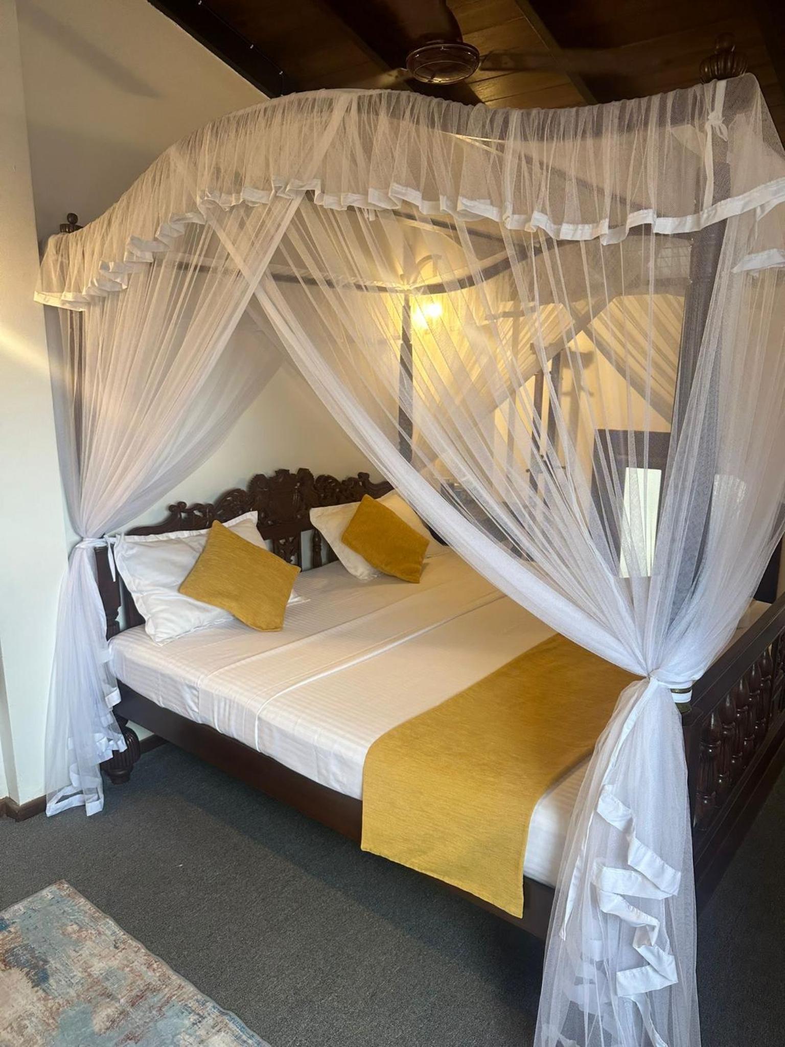 Deluxe Double Room (2 Adults + 1 Child) photo 1