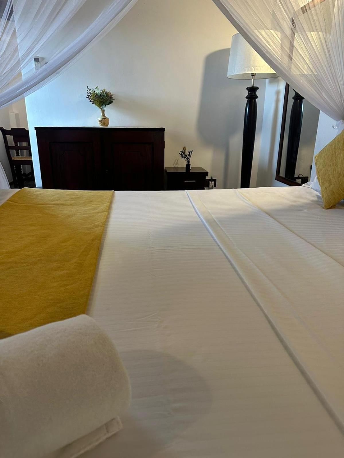 Deluxe Double Room (2 Adults + 1 Child) photo 3