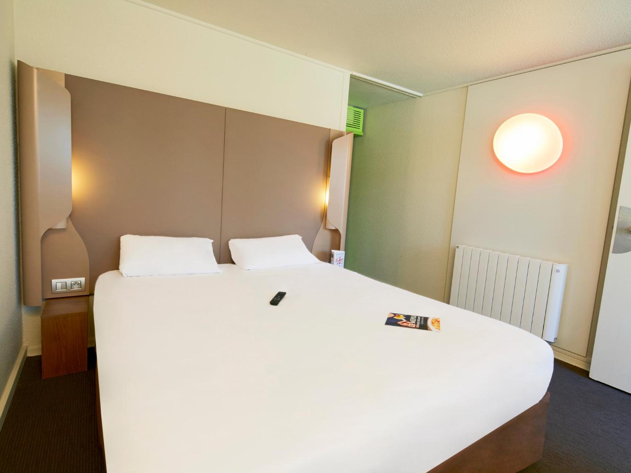 Standard Double Room - Photo 1