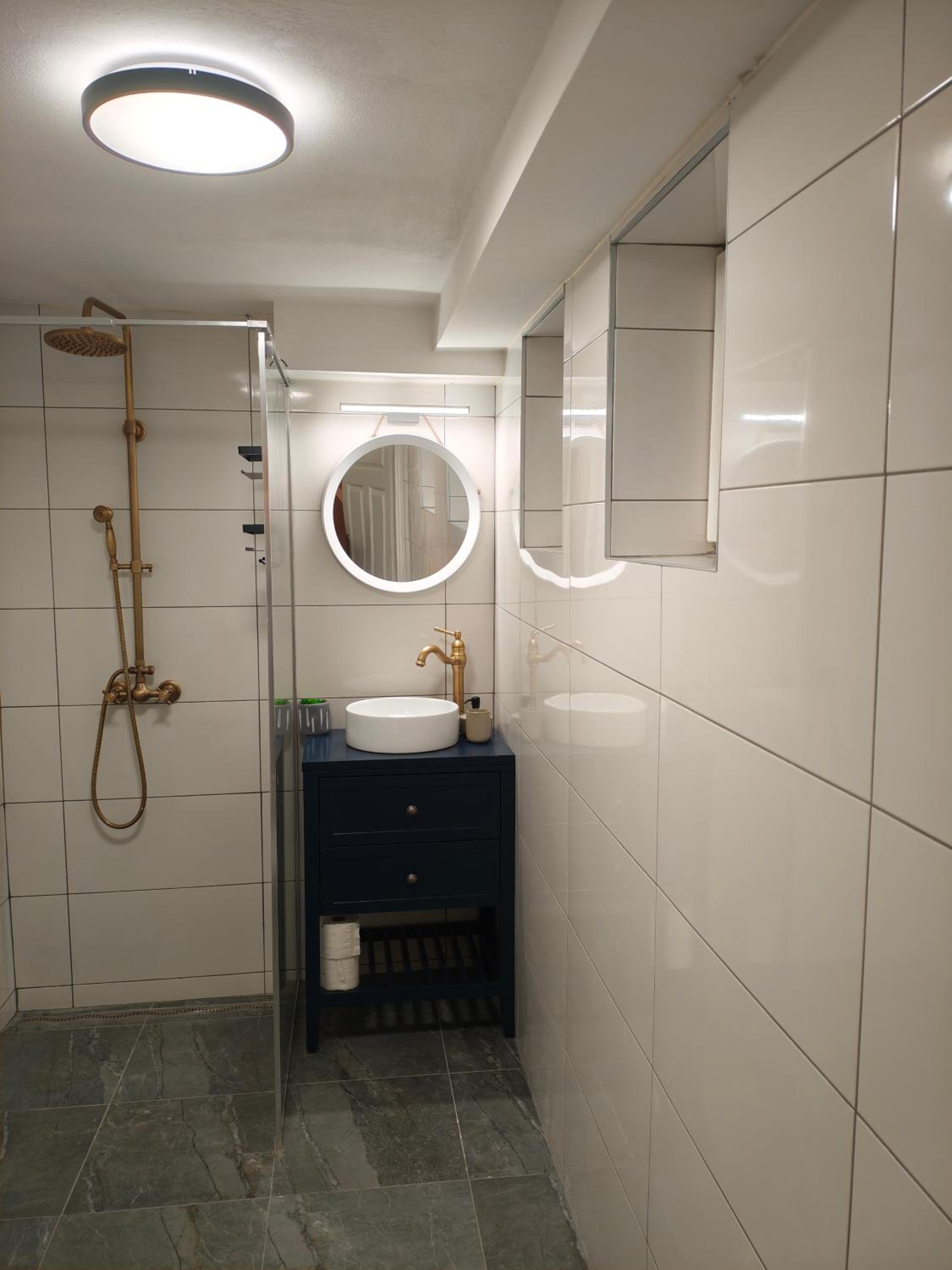Twin Room with Private External Bathroom photo 3
