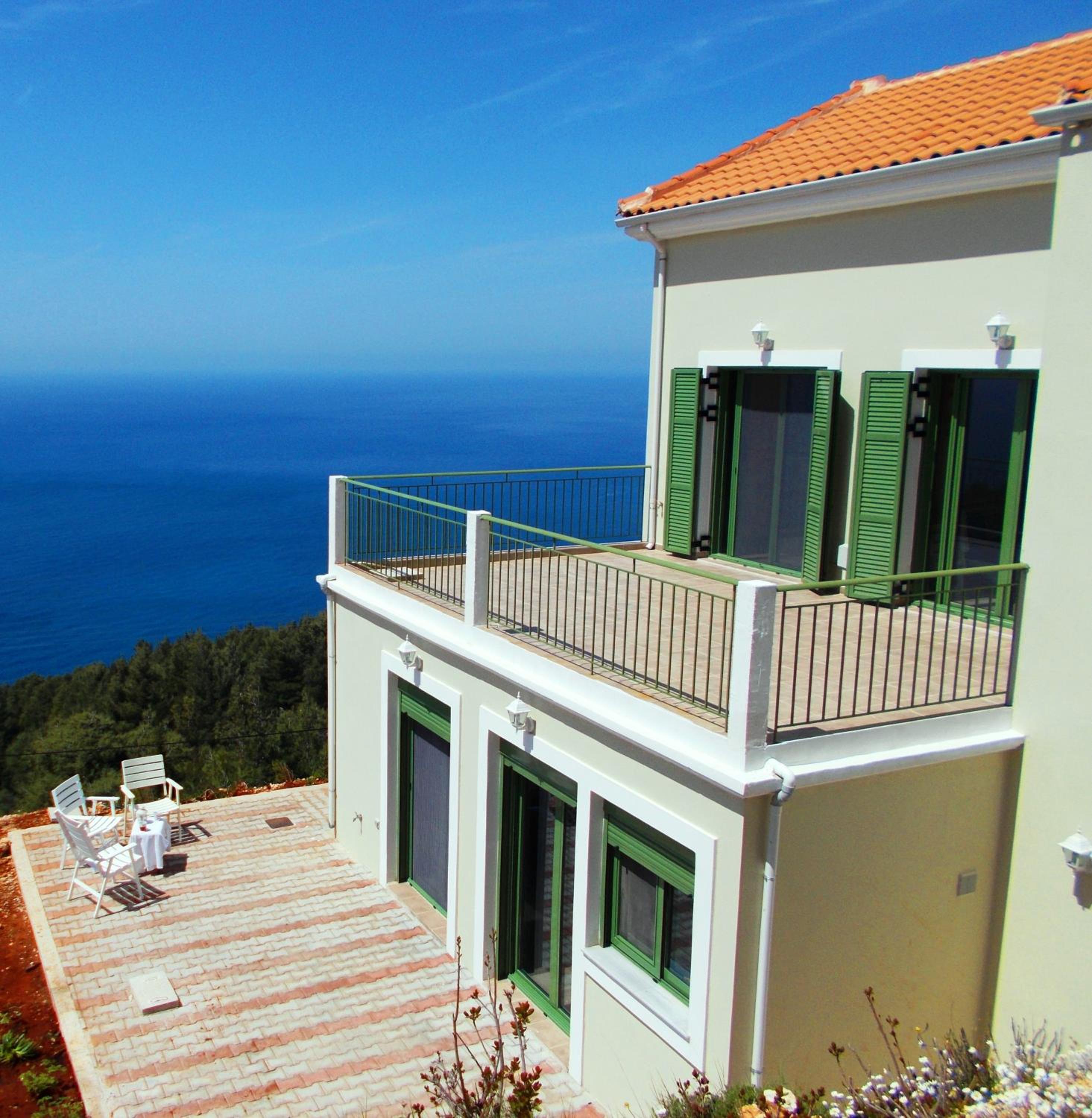 Three-Bedroom Apartment with Terrace and Sea View-Split Level photo 3