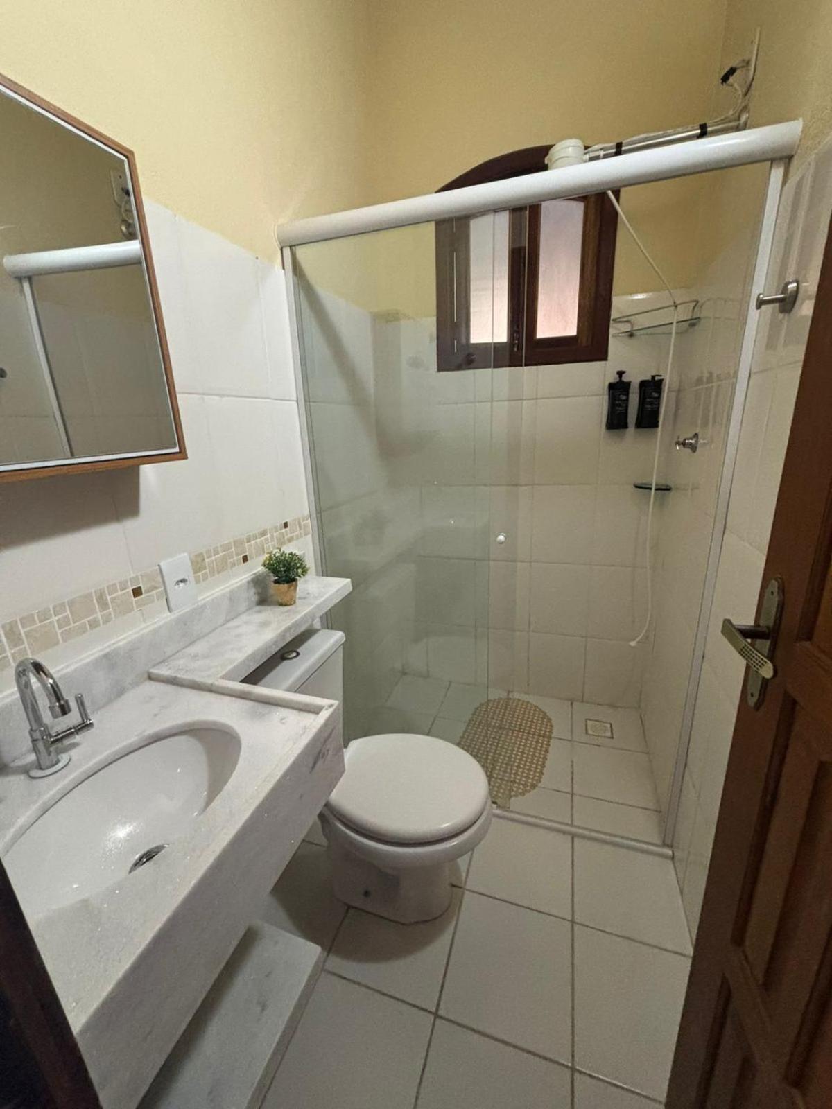 Double Room with Balcony - Photo 4