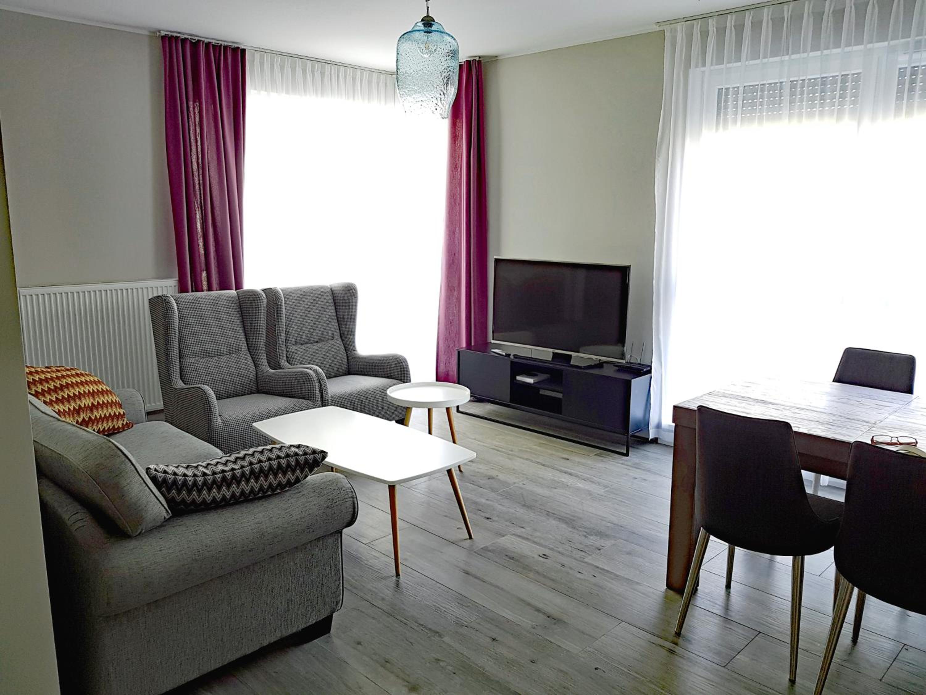 Two-Bedroom Apartment - Photo 9