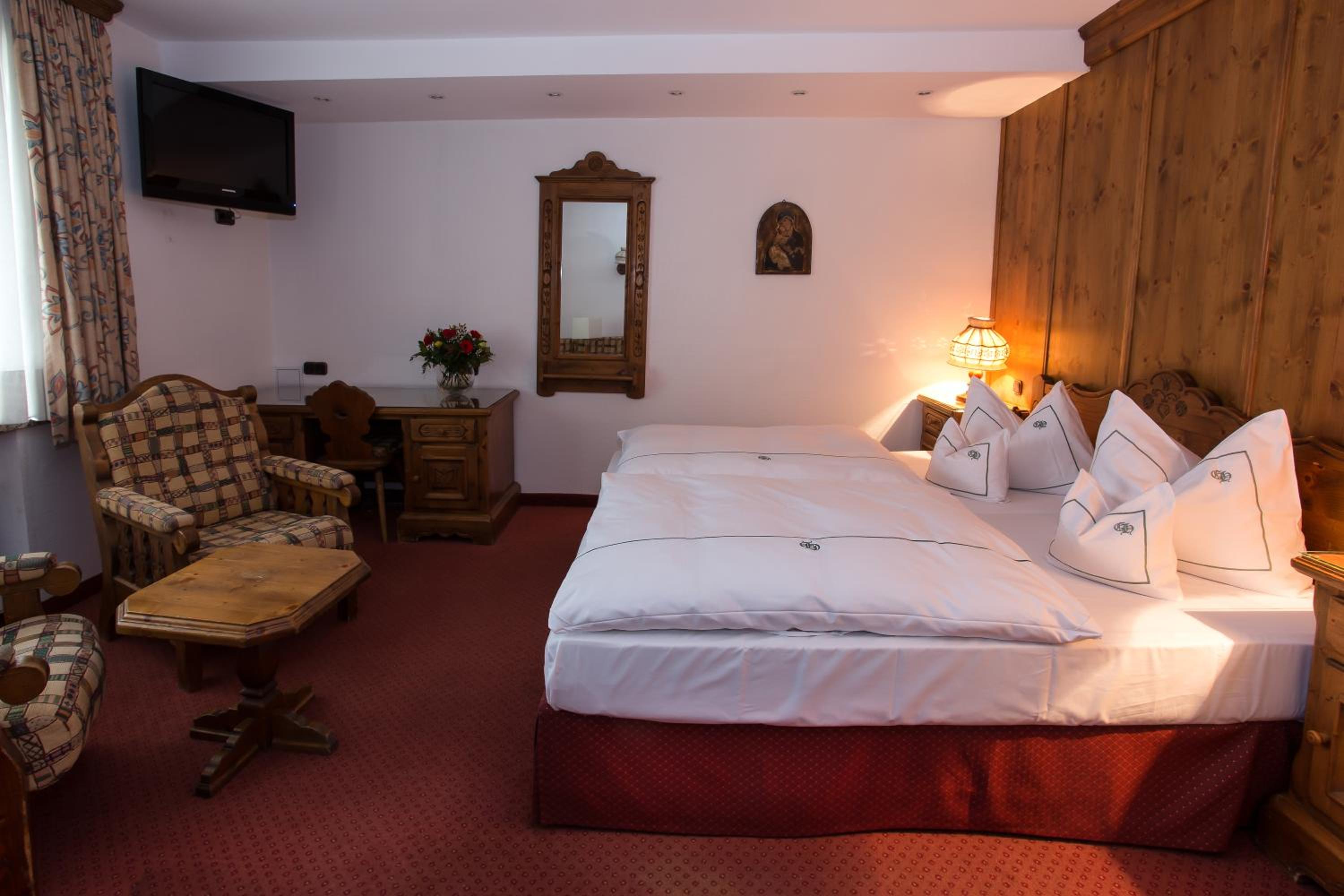 Double or Twin Room photo 2