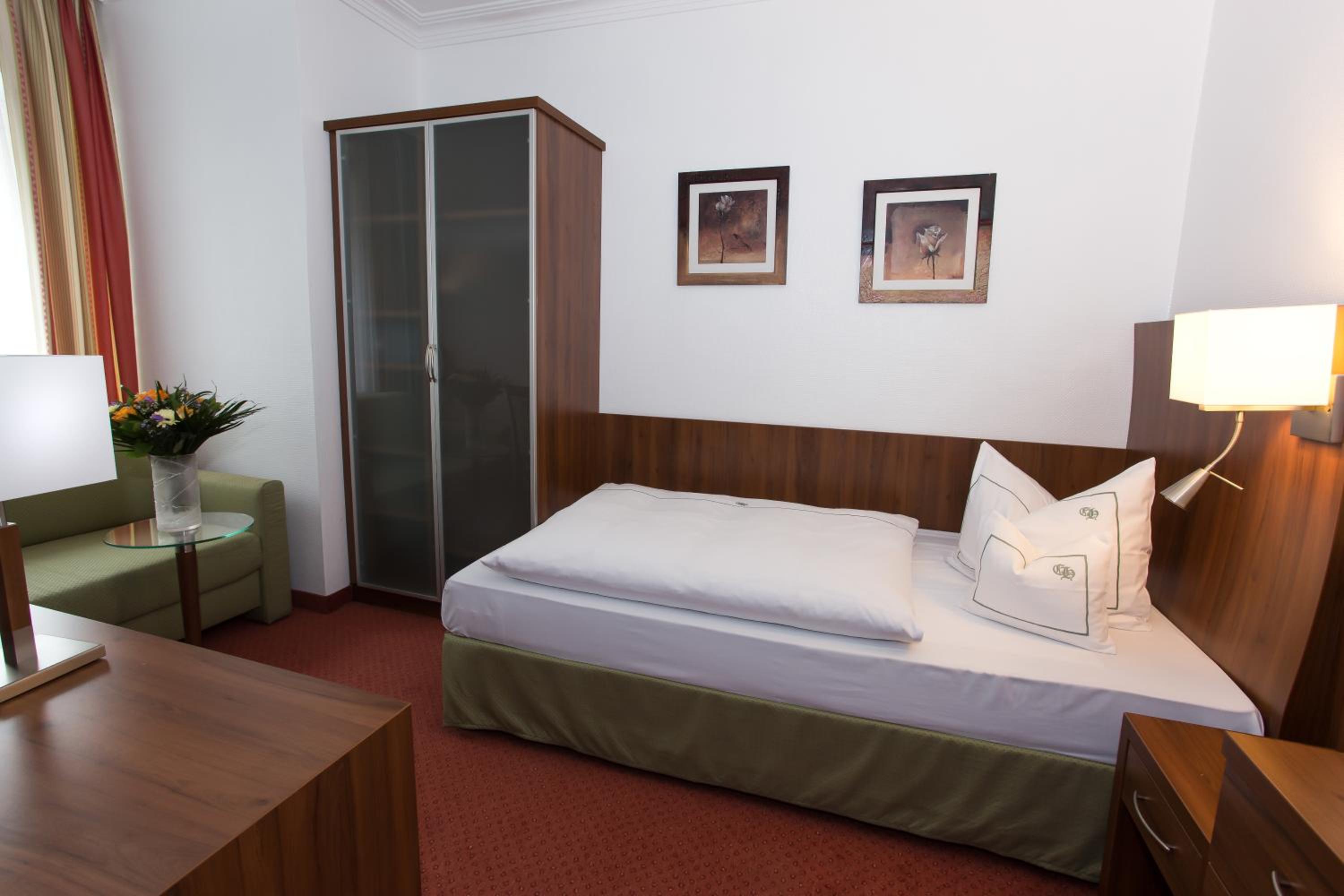 Single Room photo 1