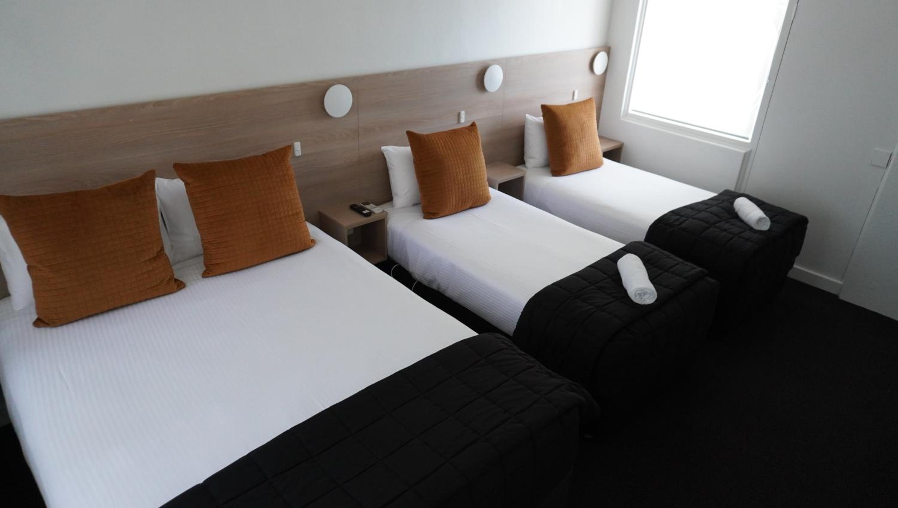 Deluxe Family Suite photo 3