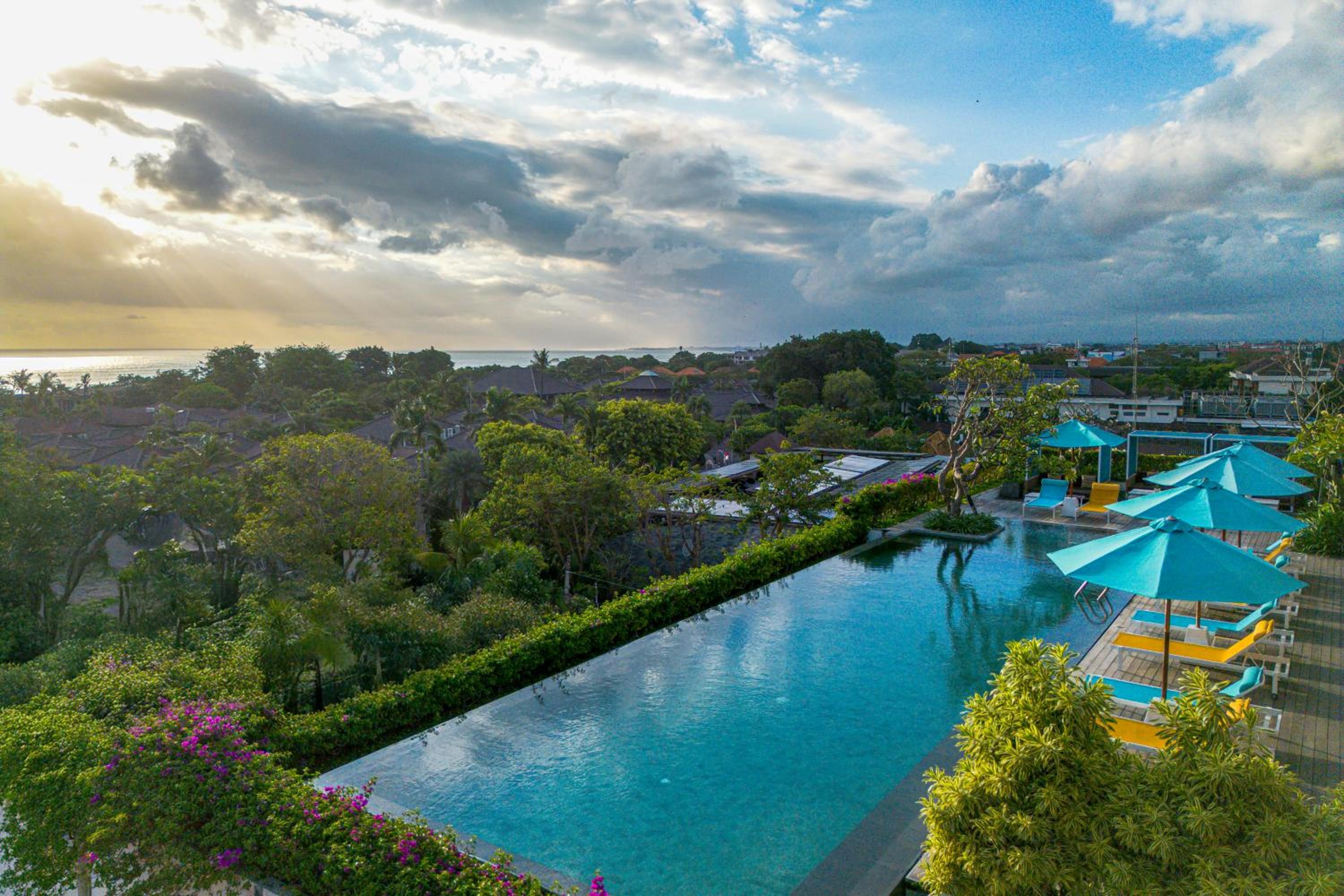 One-Bedroom Residence Suite with Daily Afternoon Tea, Daily Kids Meal and One-Time Lunch