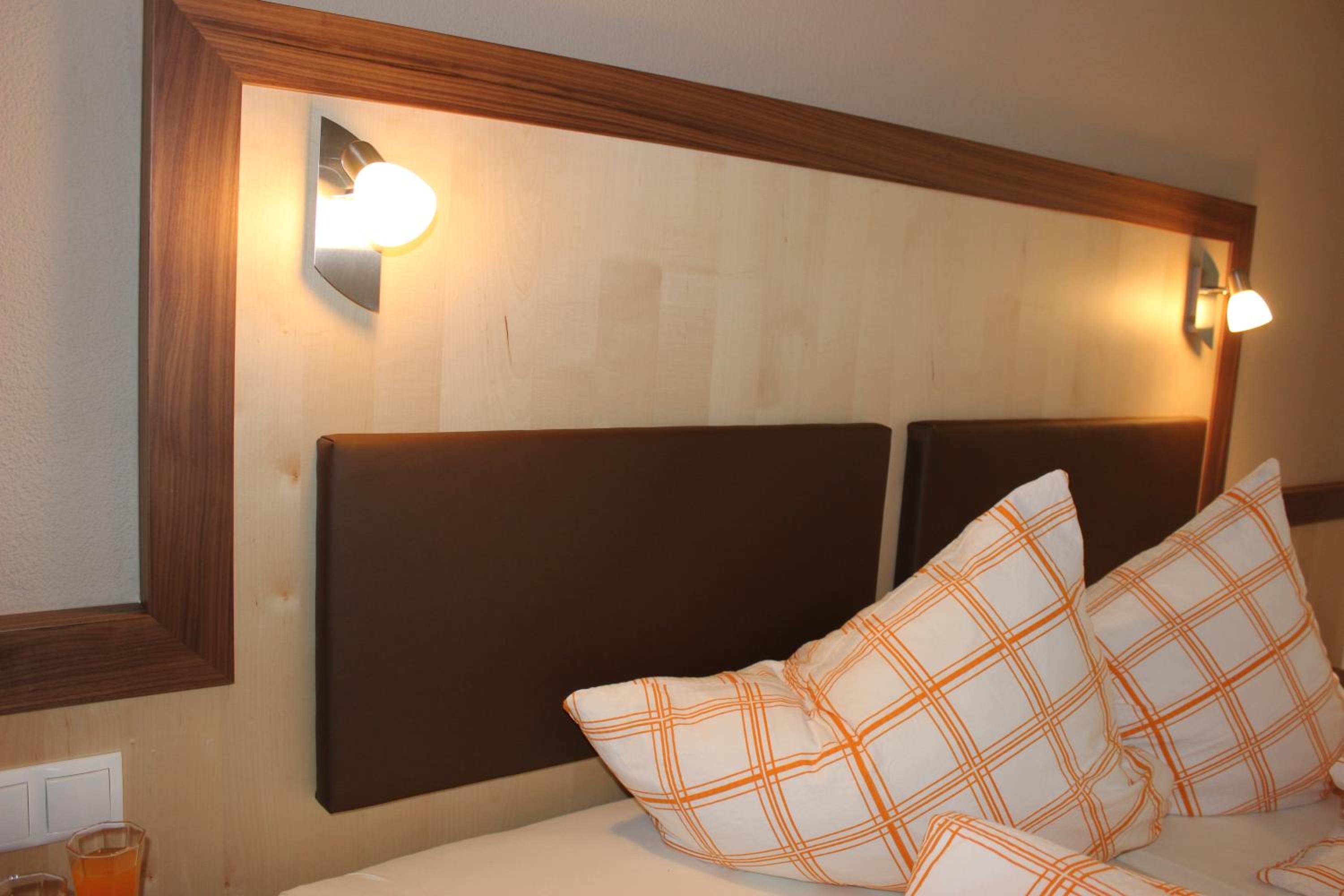 Double Room with Balcony - Photo 1