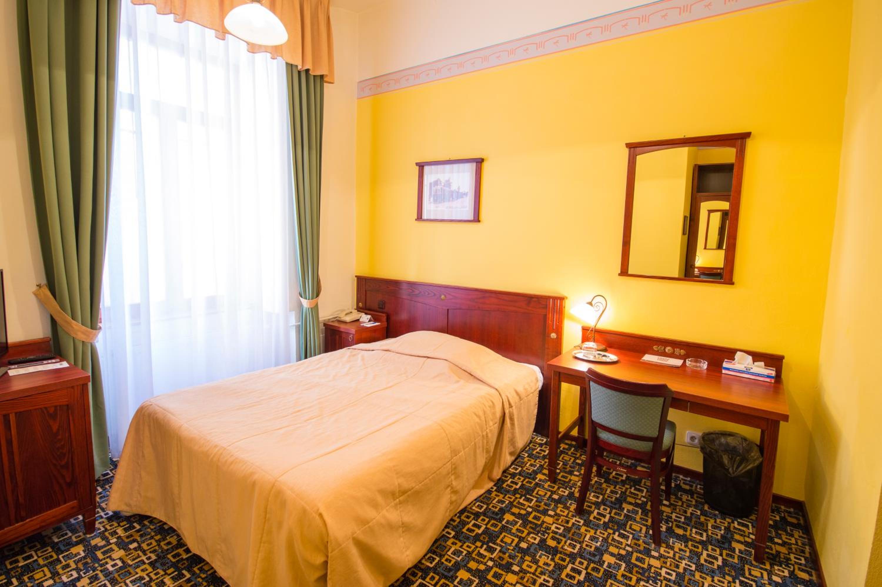 Single Room photo 2