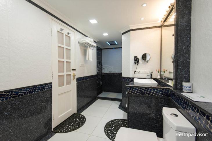 Suite with Mountain View photo 1