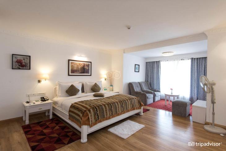 Suite with Mountain View photo 2