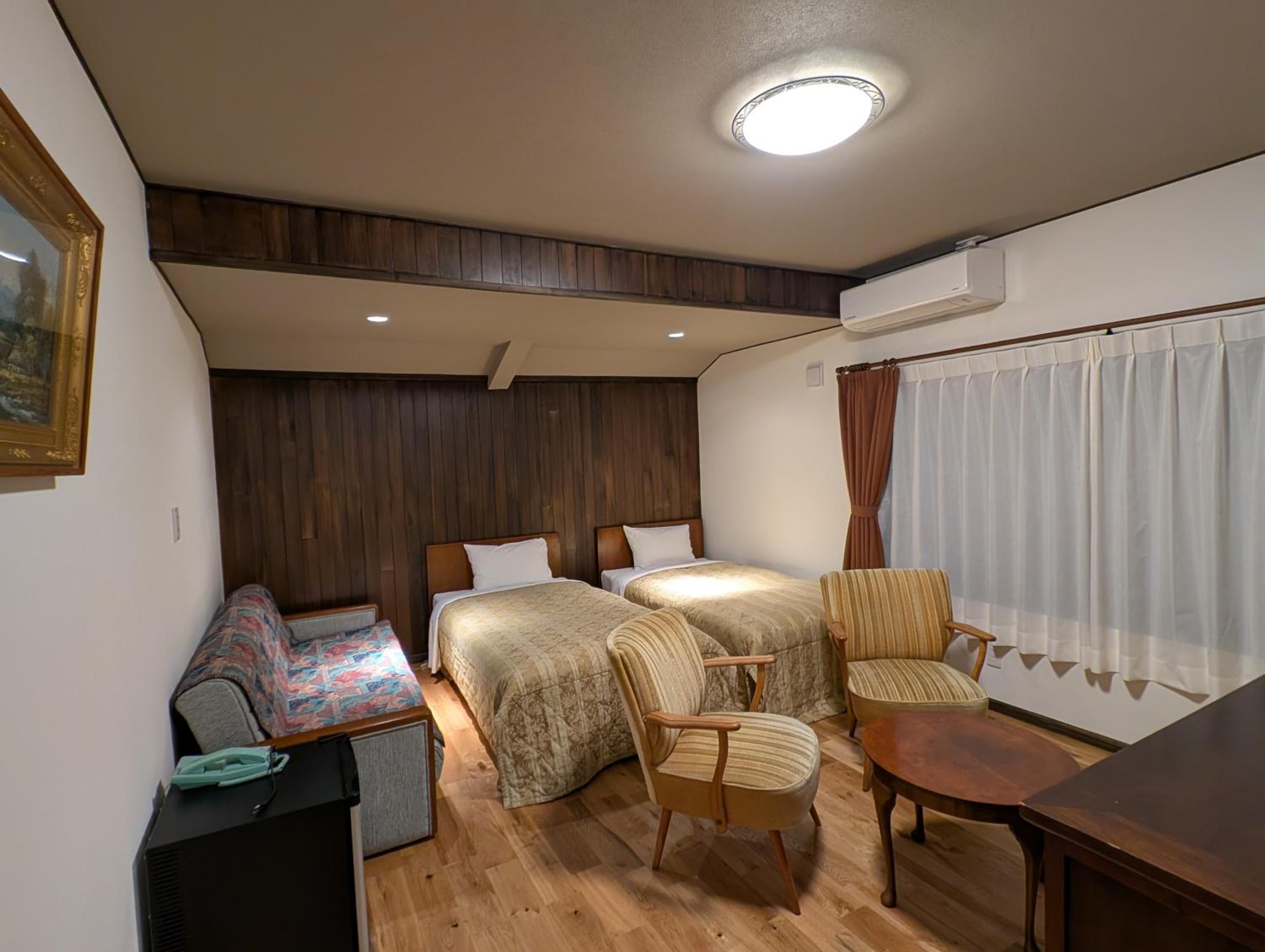 Standard Triple Room - Photo 2