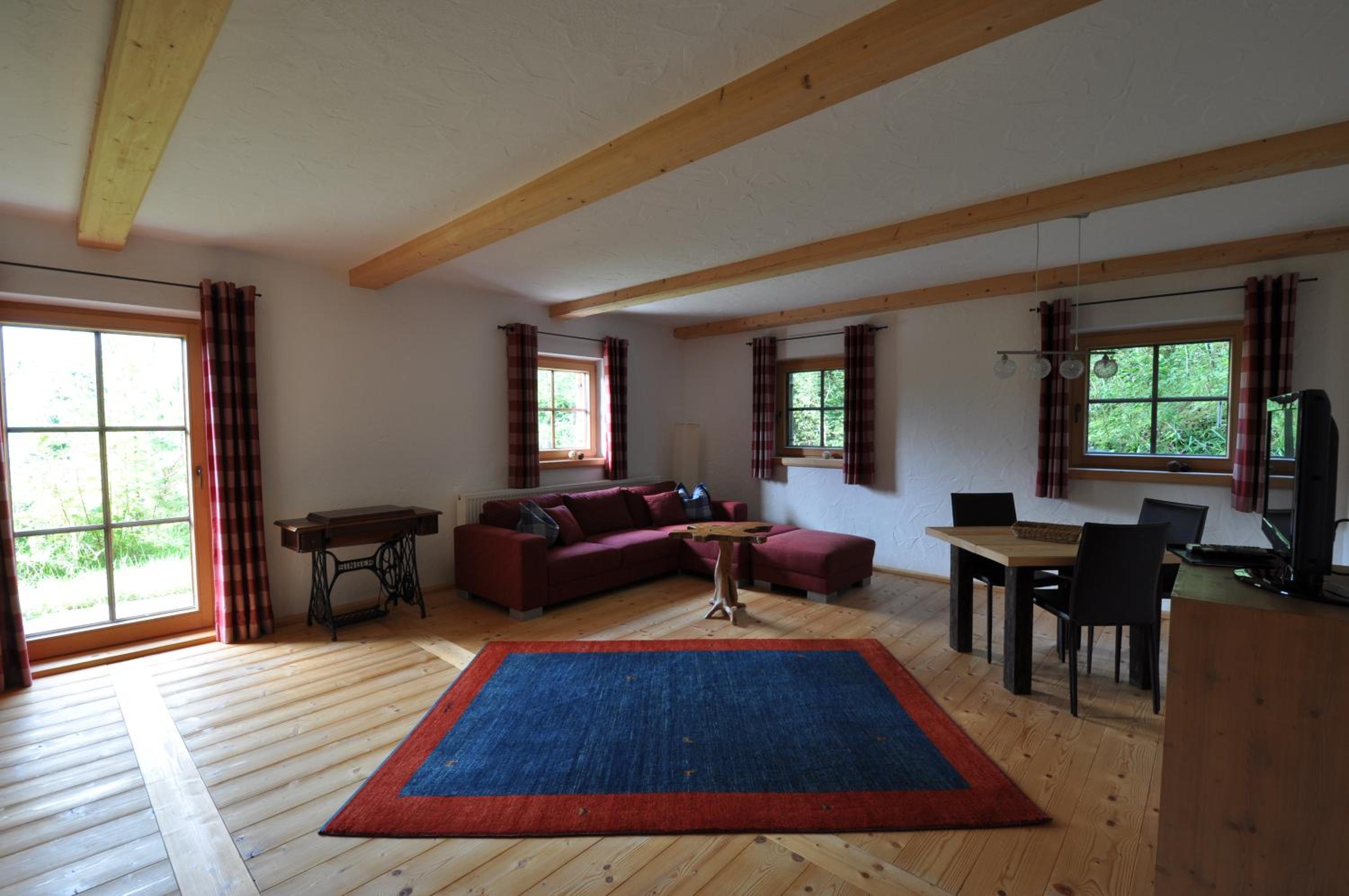 One-Bedroom Apartment with Terrace photo 1