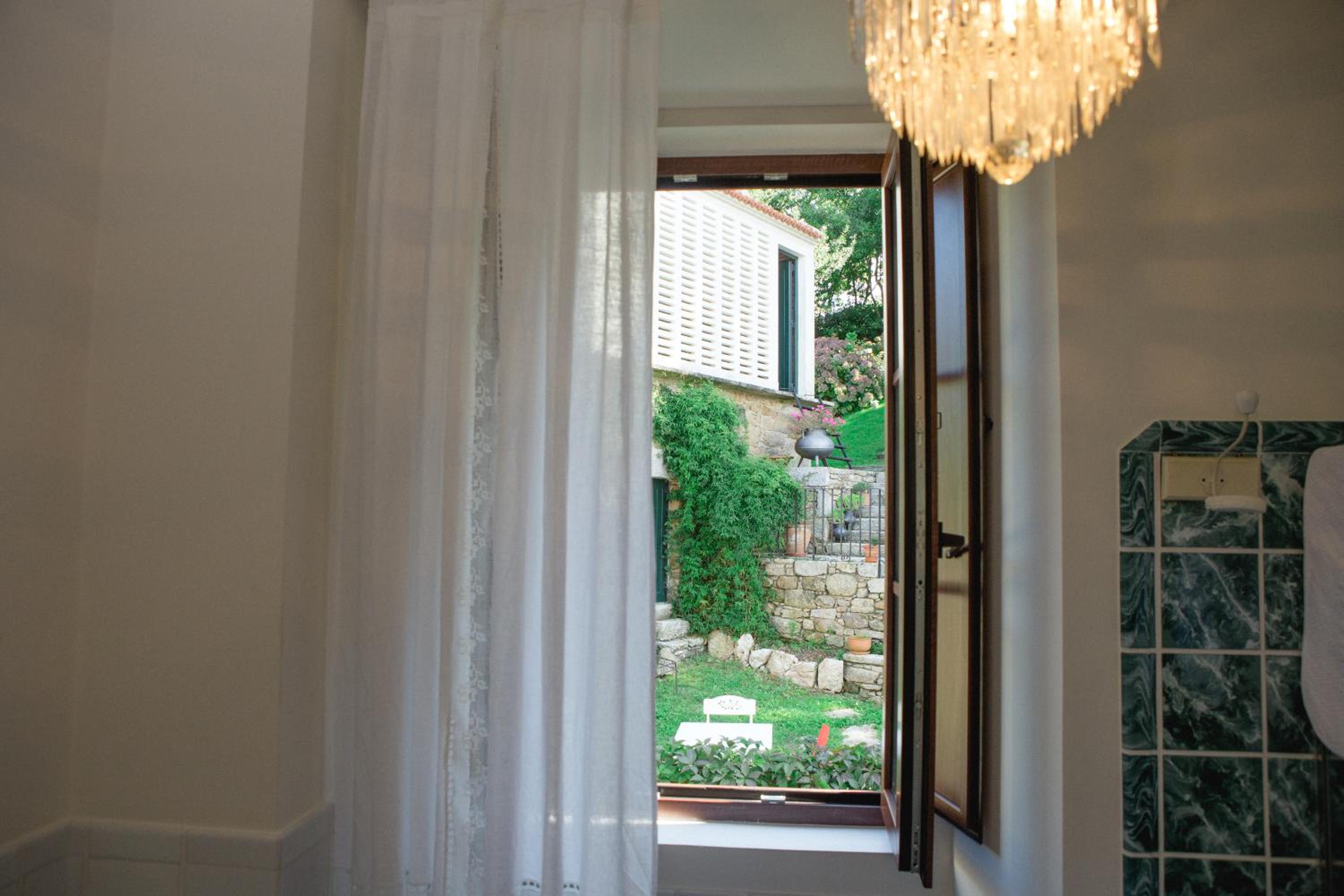 Superior Double or Twin Room - Photo 7