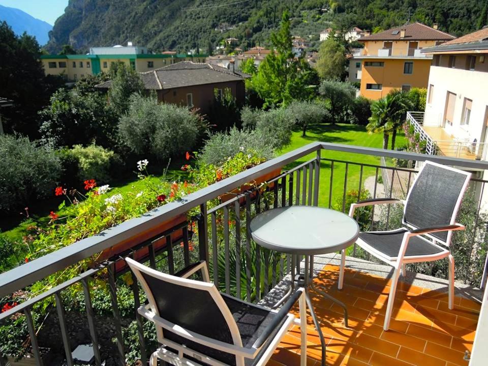 Standard Double Room with Balcony - Photo 5