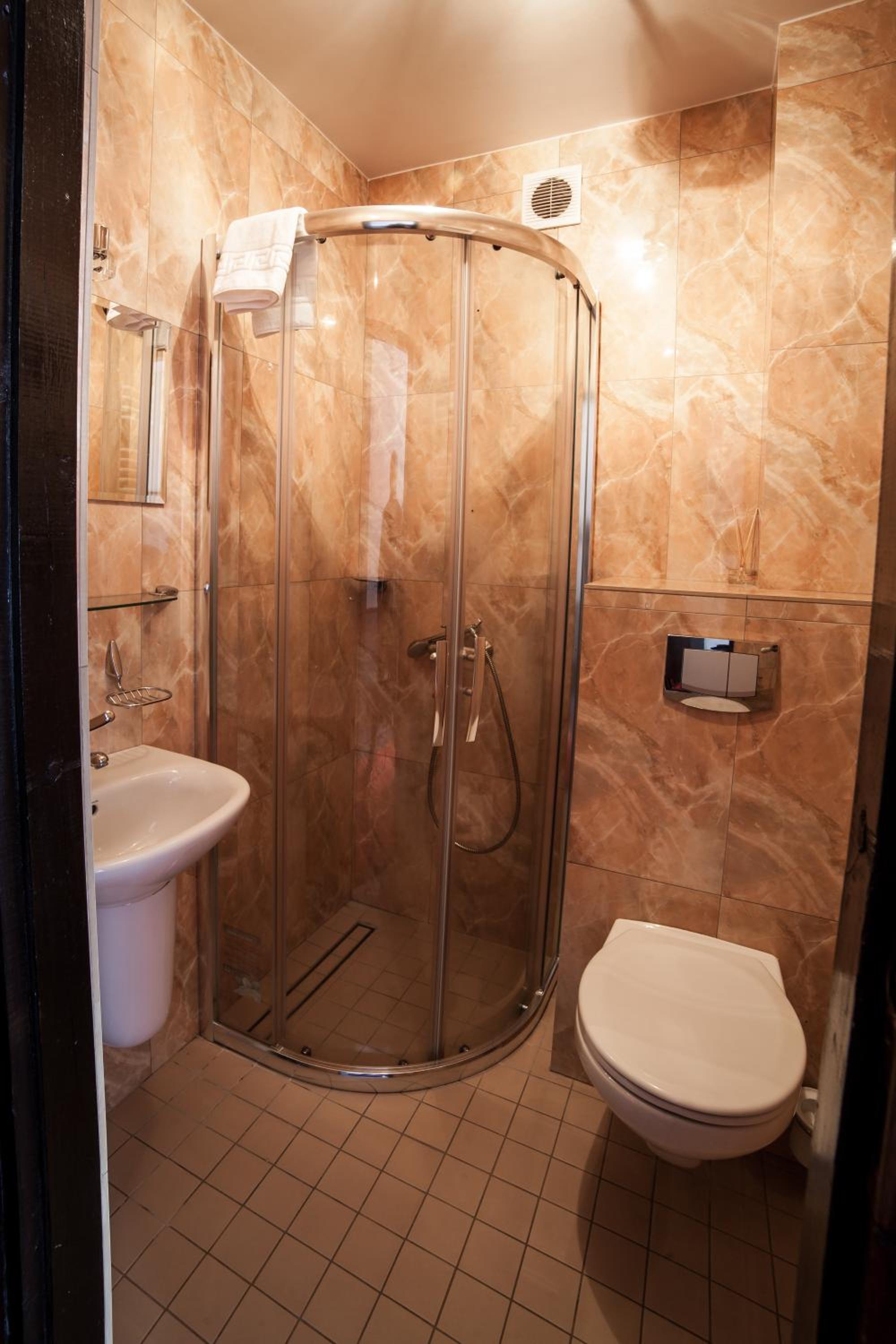 Classic Double Room - Photo 4