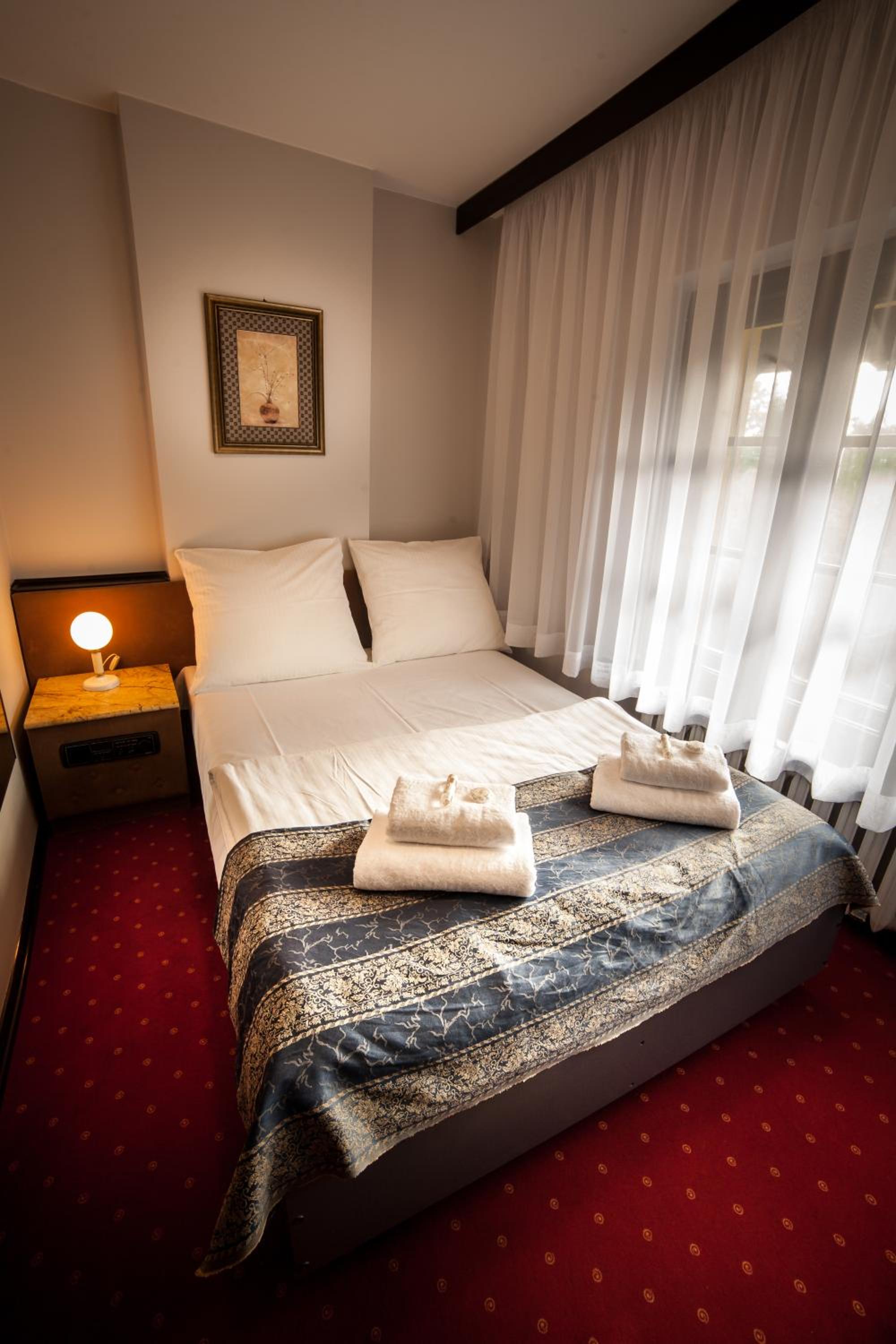 Classic Double Room - Photo 3