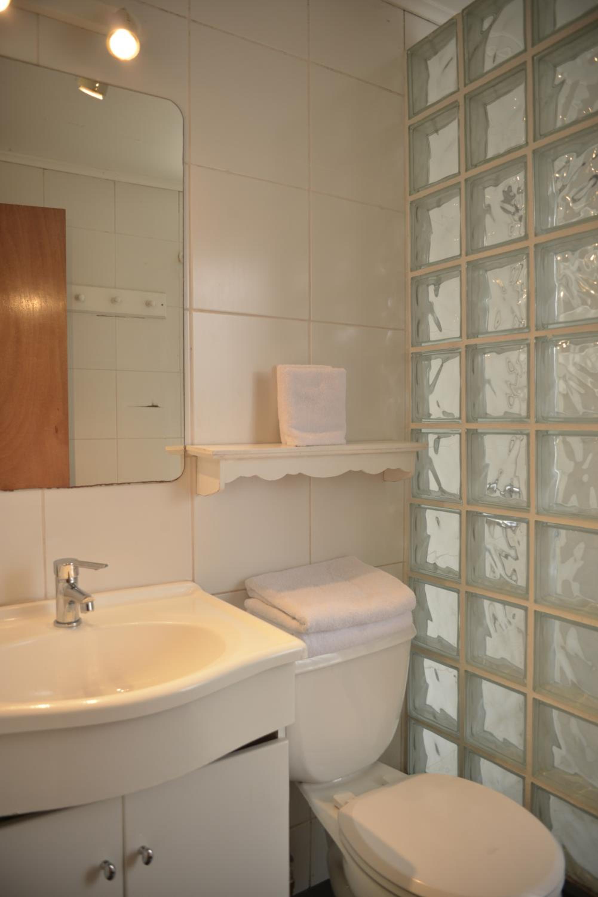 Double Room With One Double Bed photo 2