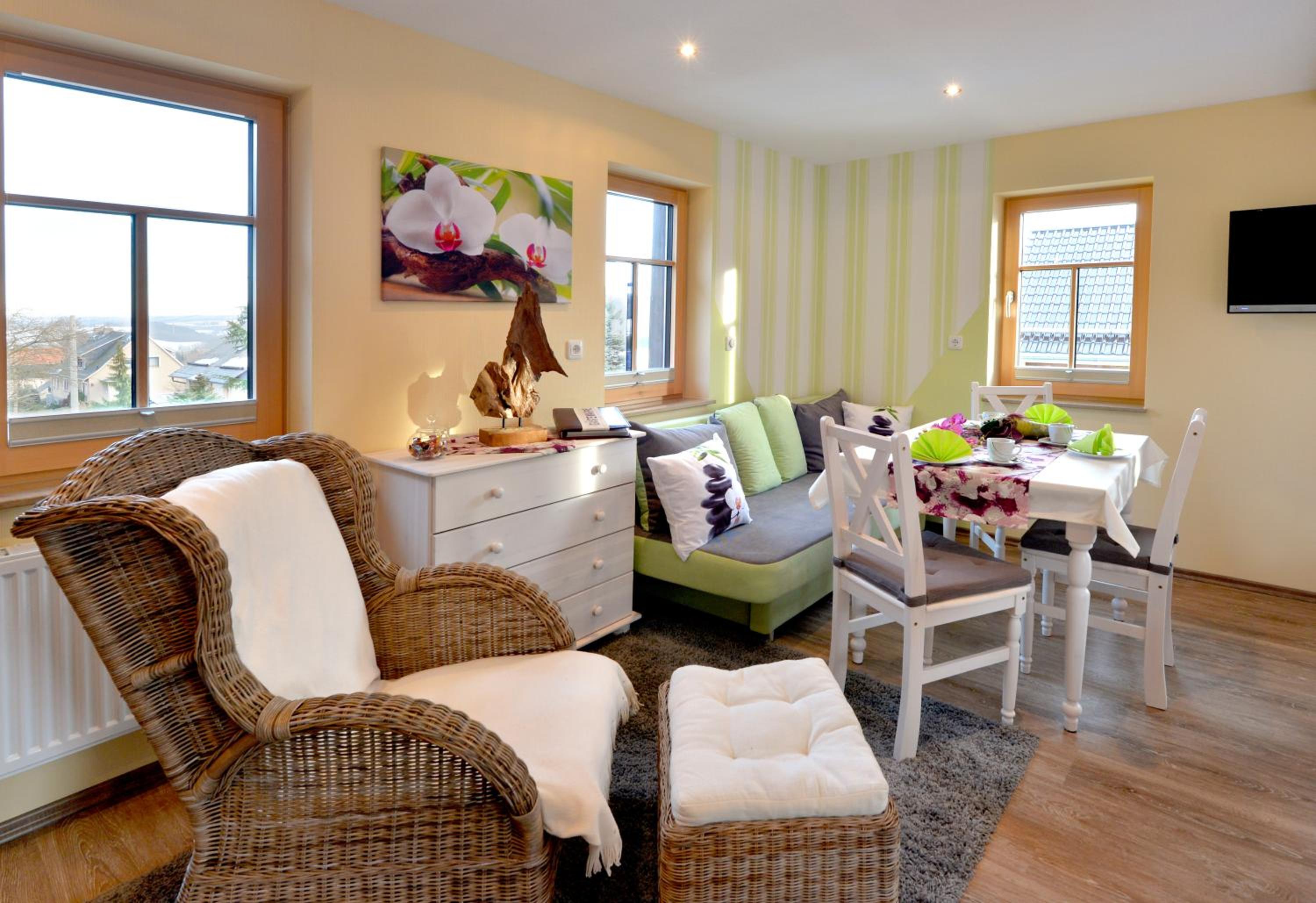 Large Double Room photo 2