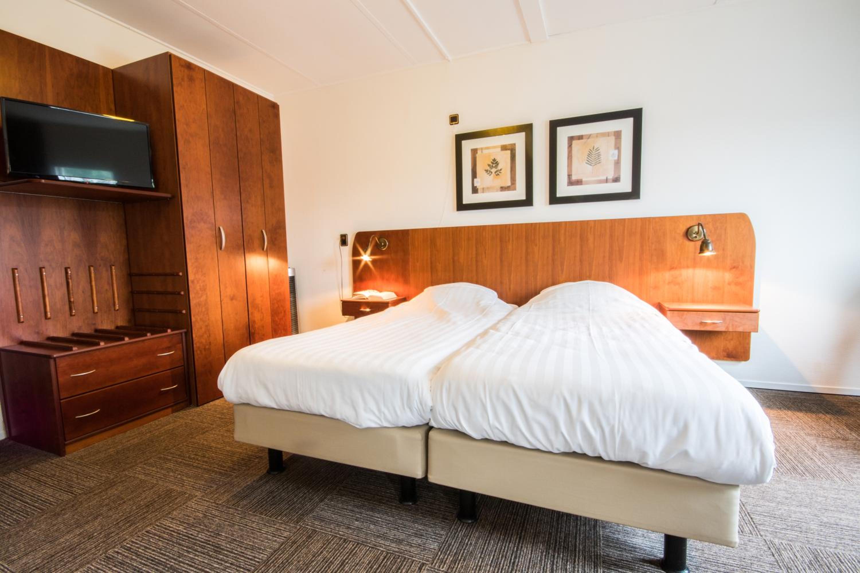 Standard Double Room - Photo 3