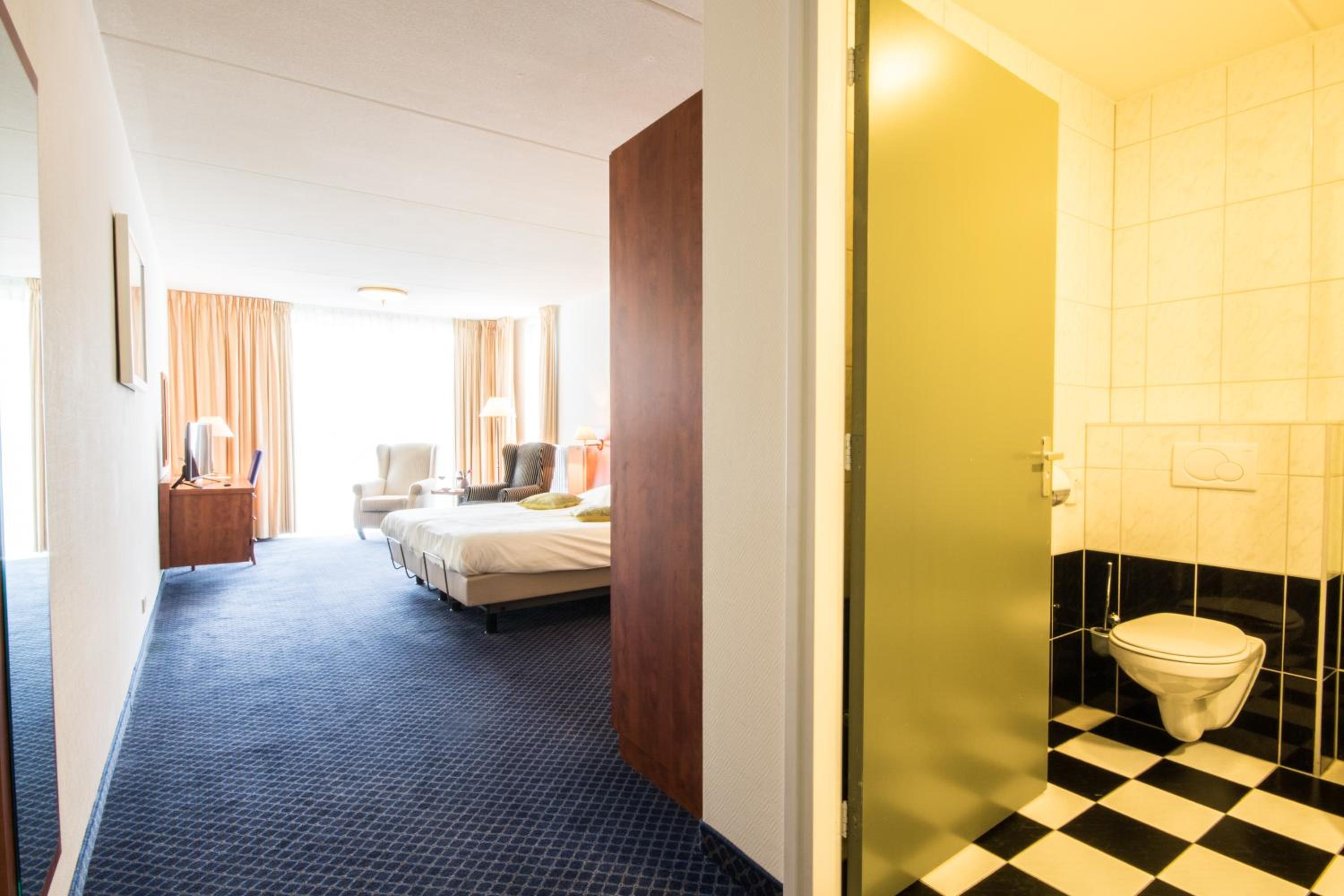 Large Double Room - Photo 2