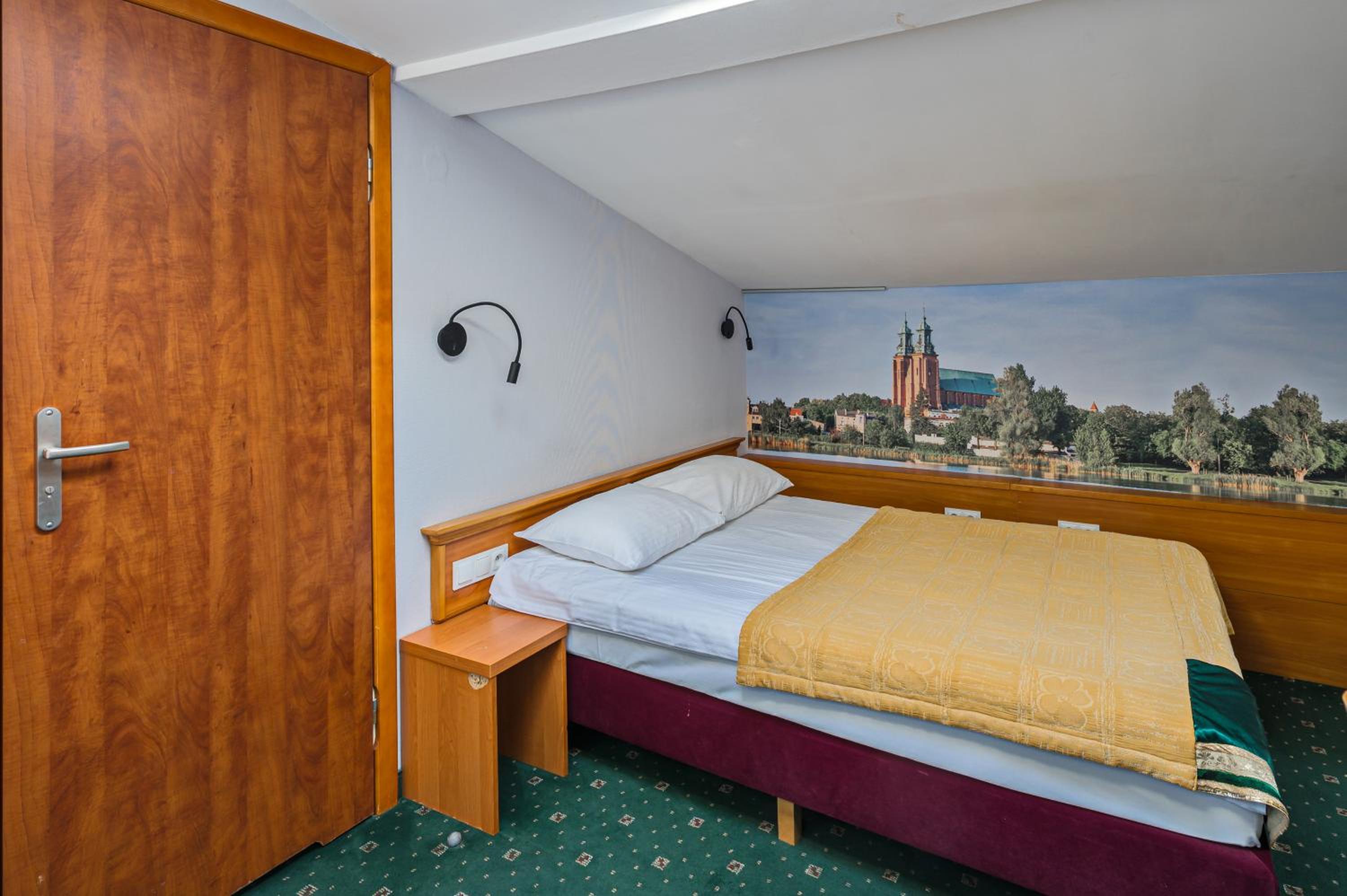 Standard Double Room photo 2