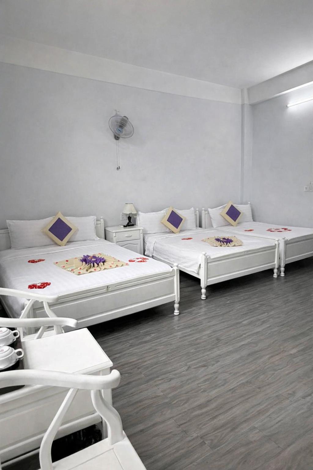 Family Room - Photo 8