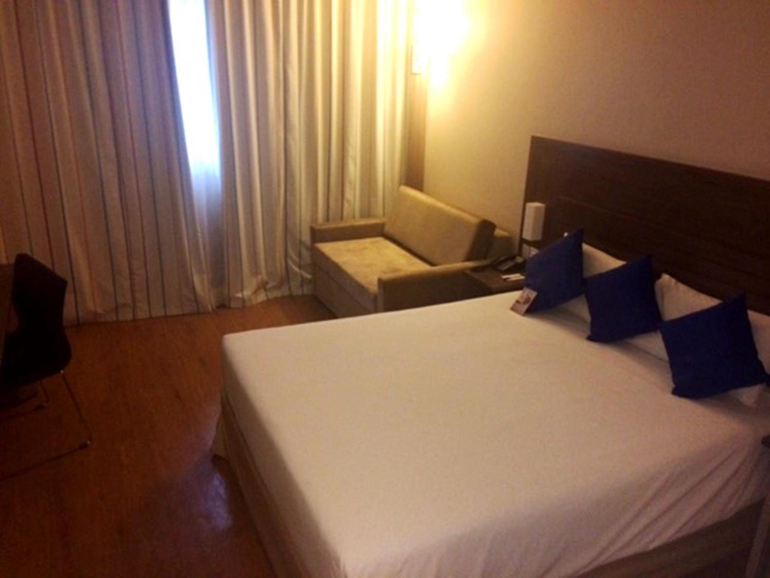 Superior Double Room with Sofa - Photo 10