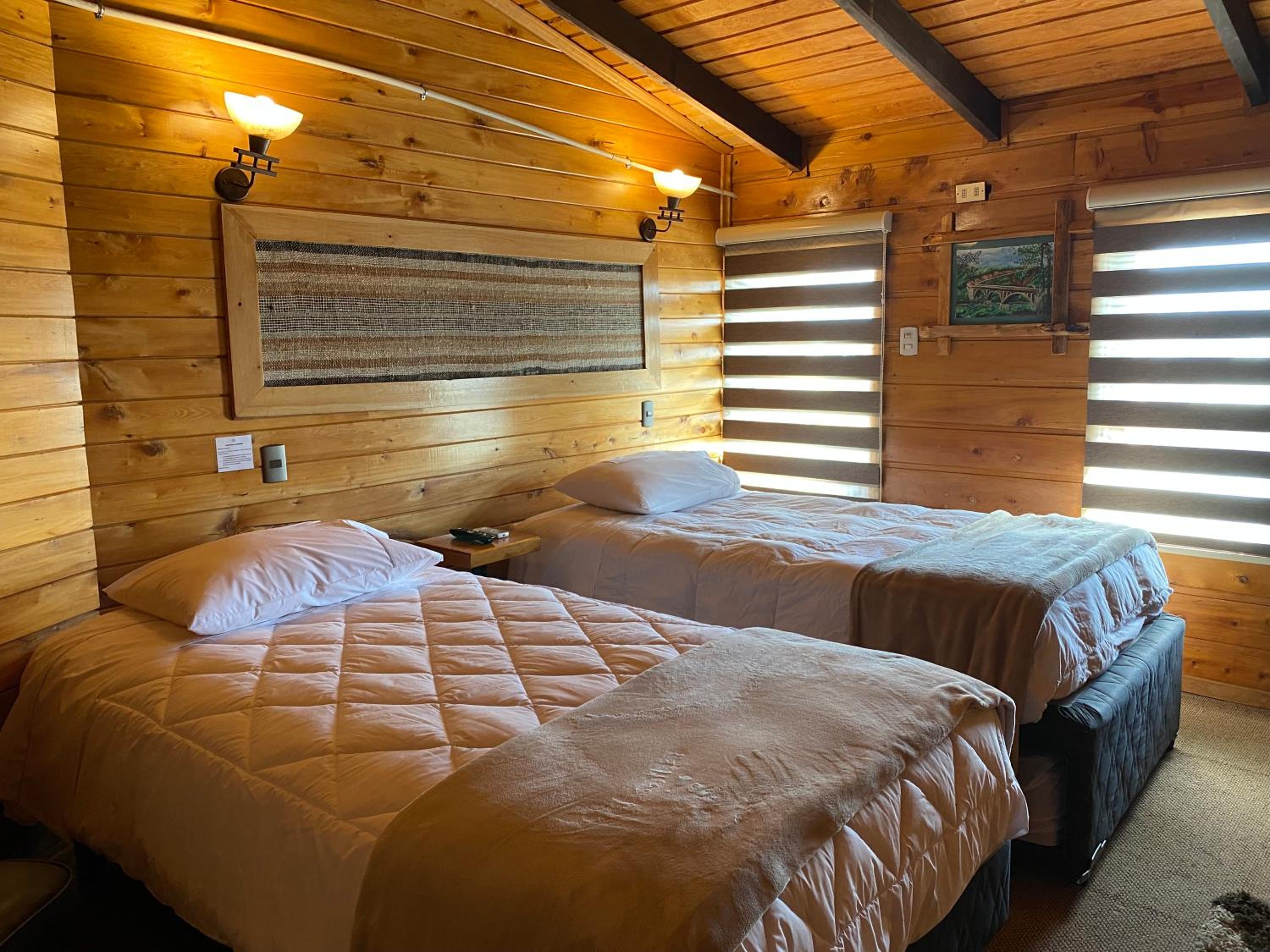 Twin Room with Private Bathroom