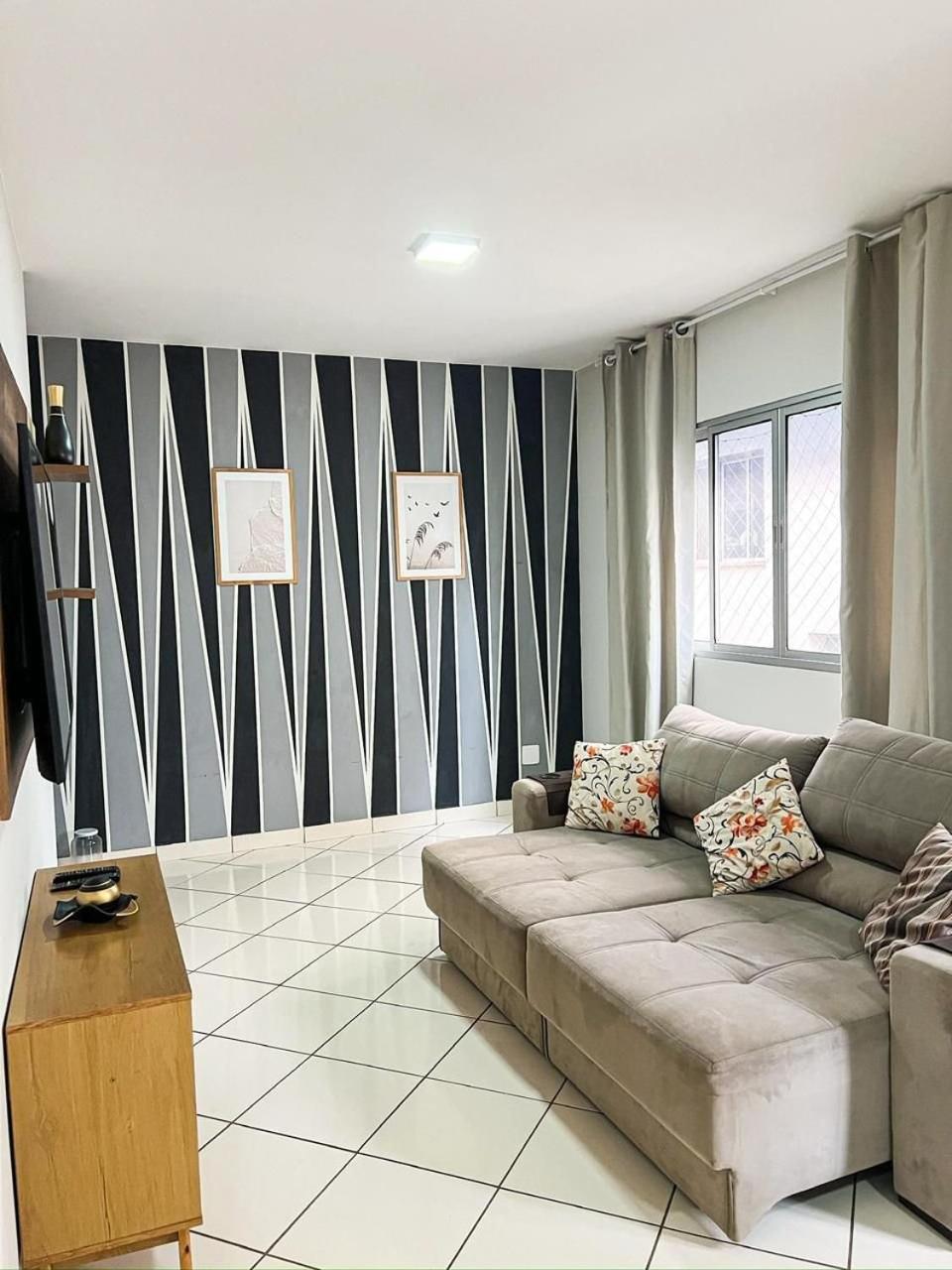 Apartment photo 2