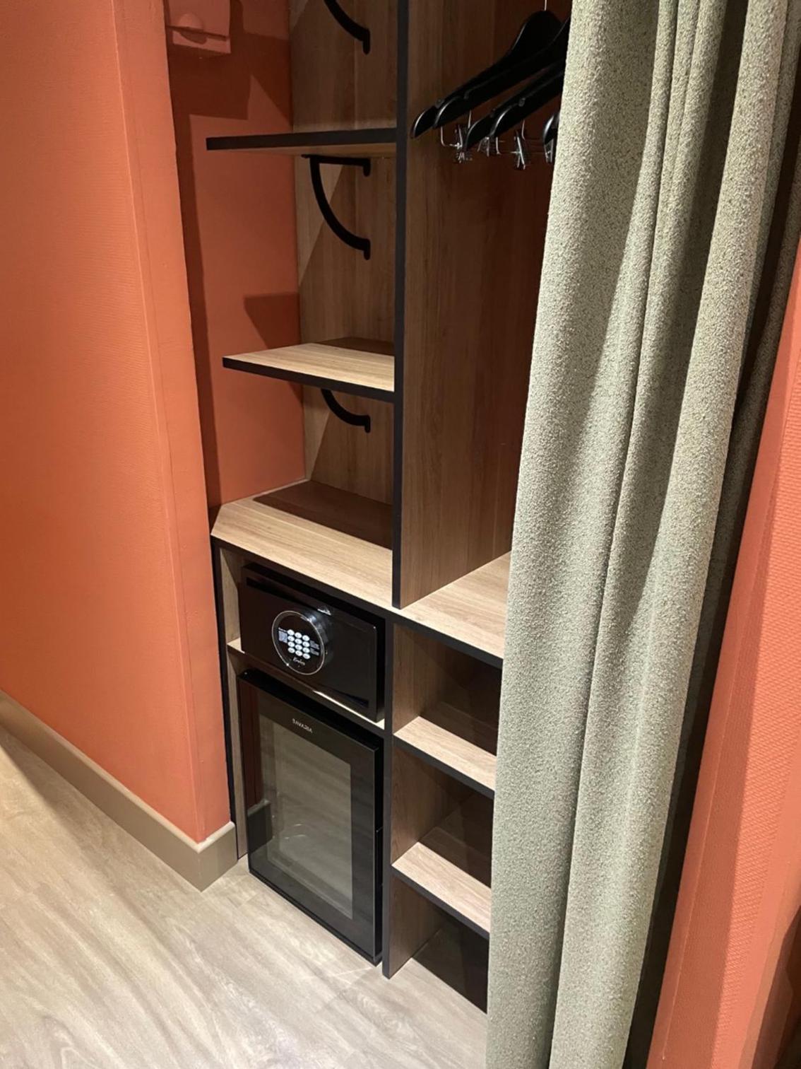 Double or Twin Room with Shower