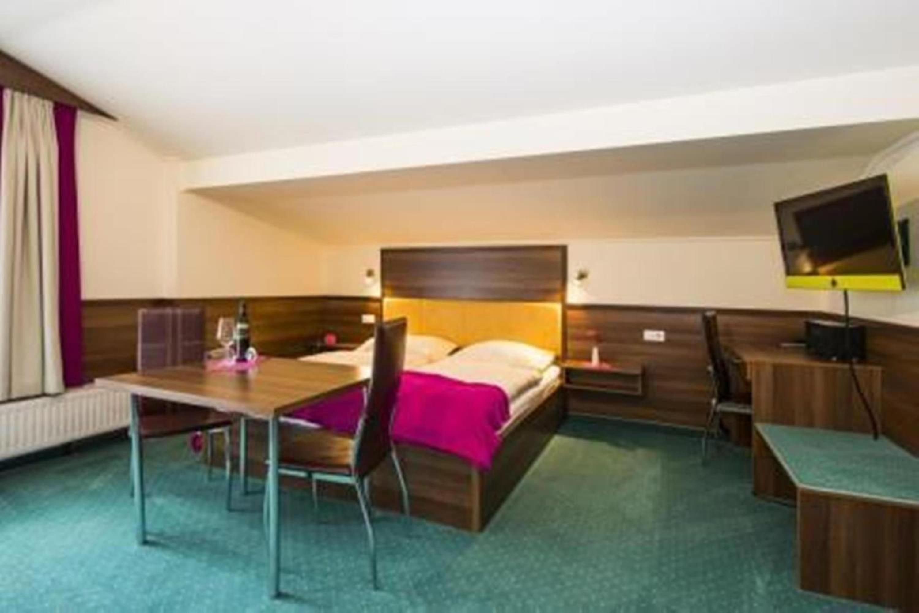 Large Comfort Double Room with Balcony photo 1