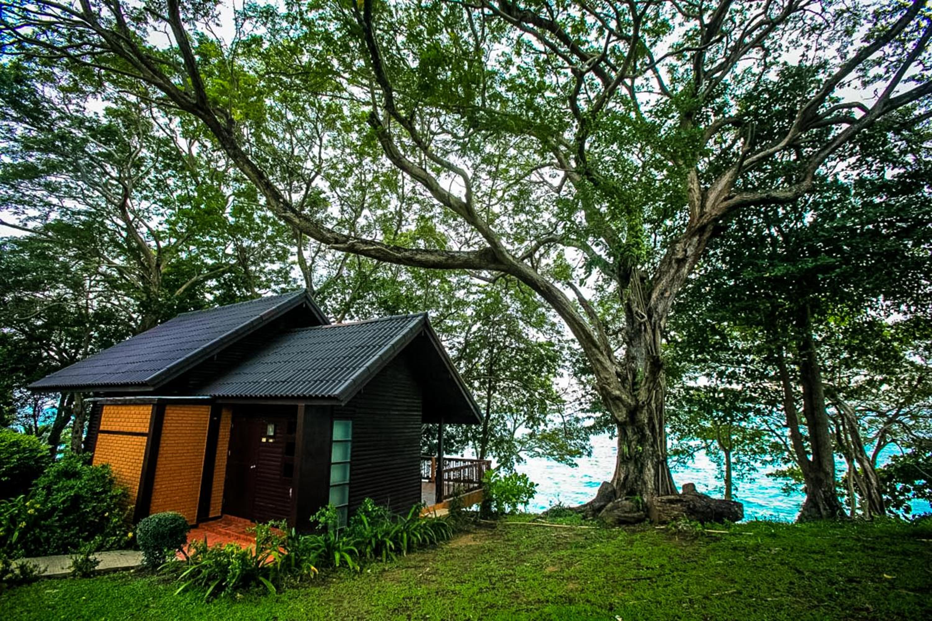 Deluxe Cottage - Photo 2