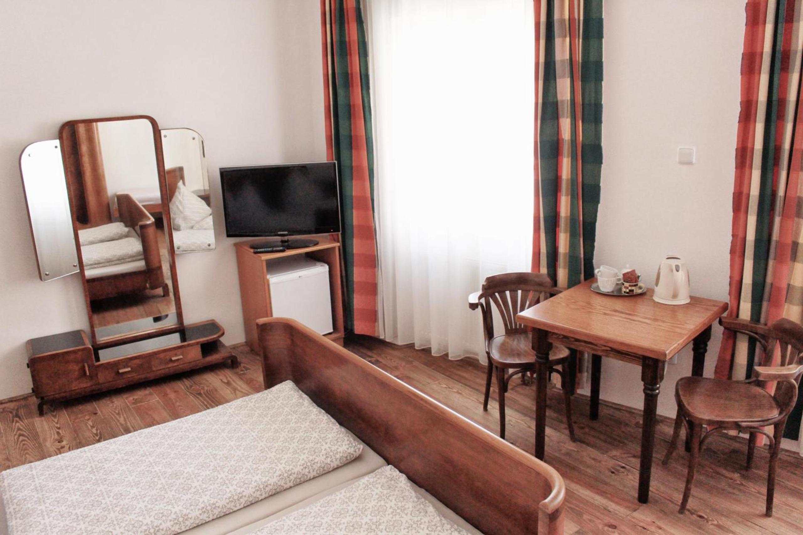 Triple Room - Photo 9