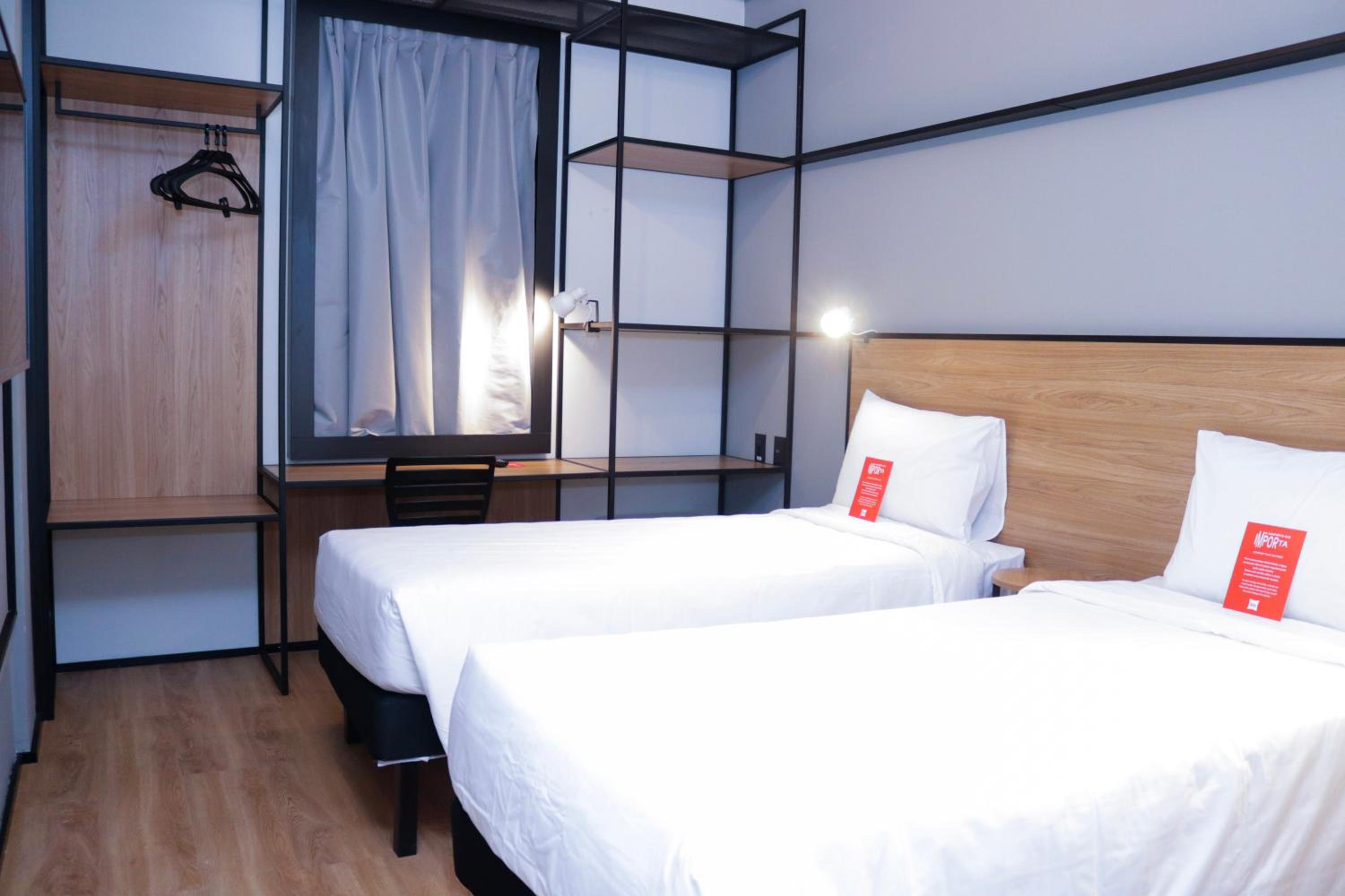 Standard Room with Two Single Beds